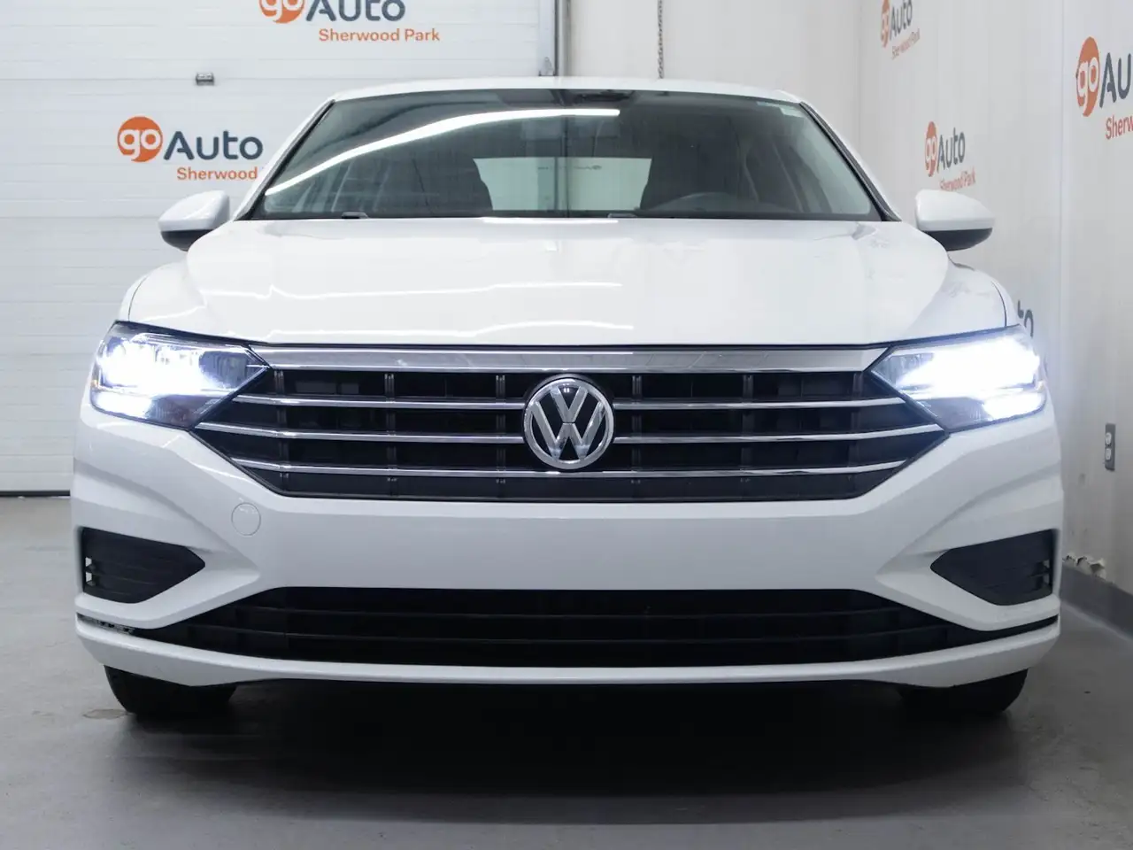 Volkswagen Jetta снимка Volkswagen Jetta