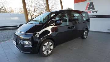 2.2 MT 2WD 9 posti Wagon
