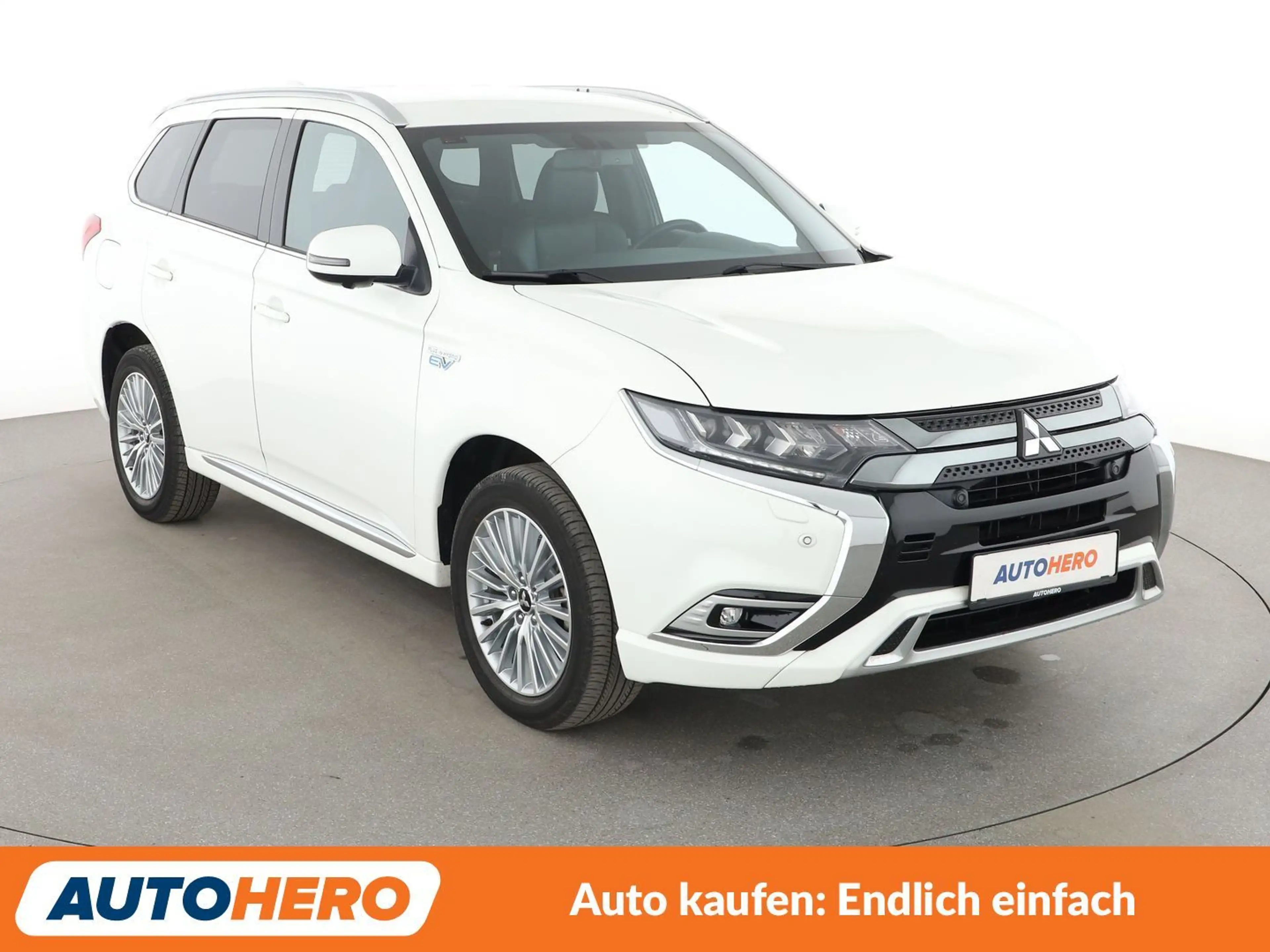 Mitsubishi Outlander 2.4 PHEV Top 4WD Aut.*NAVI*LED*TEMPO*CAM*PDC*SHZ* — photo 8