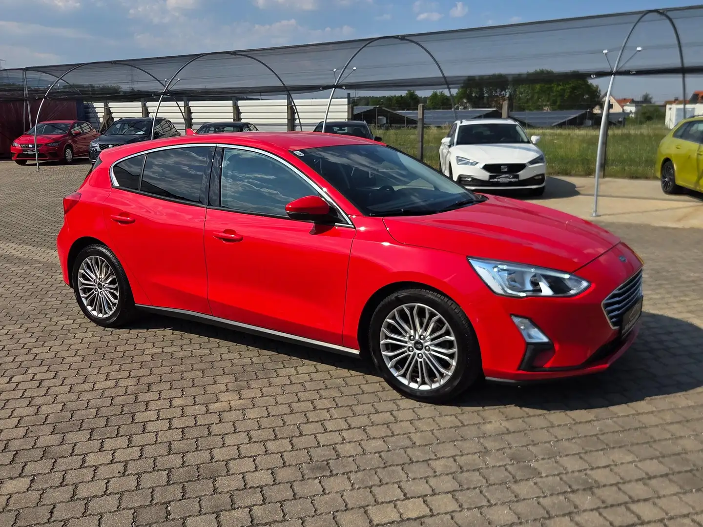 Ford Focus Titanium Edition*/AHK/LED/KAMERA/WINTERPACKET/* Rot - 2