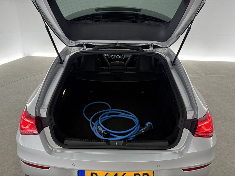 Mercedes-Benz CLA 250 e AMG Limited | Pano | Virtual | Camera | Sfeer | — photo 45