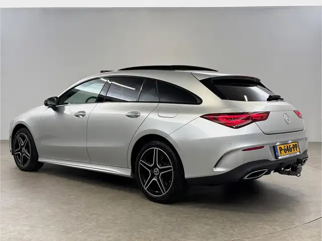 Mercedes-Benz CLA view 3