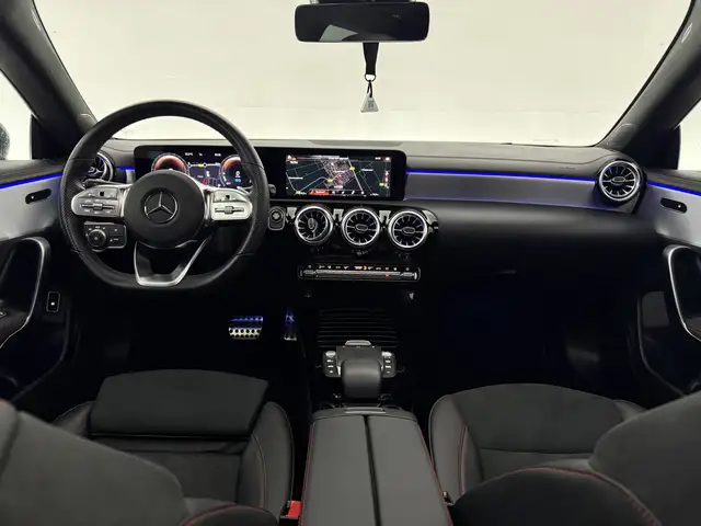 Mercedes-Benz CLA view 2