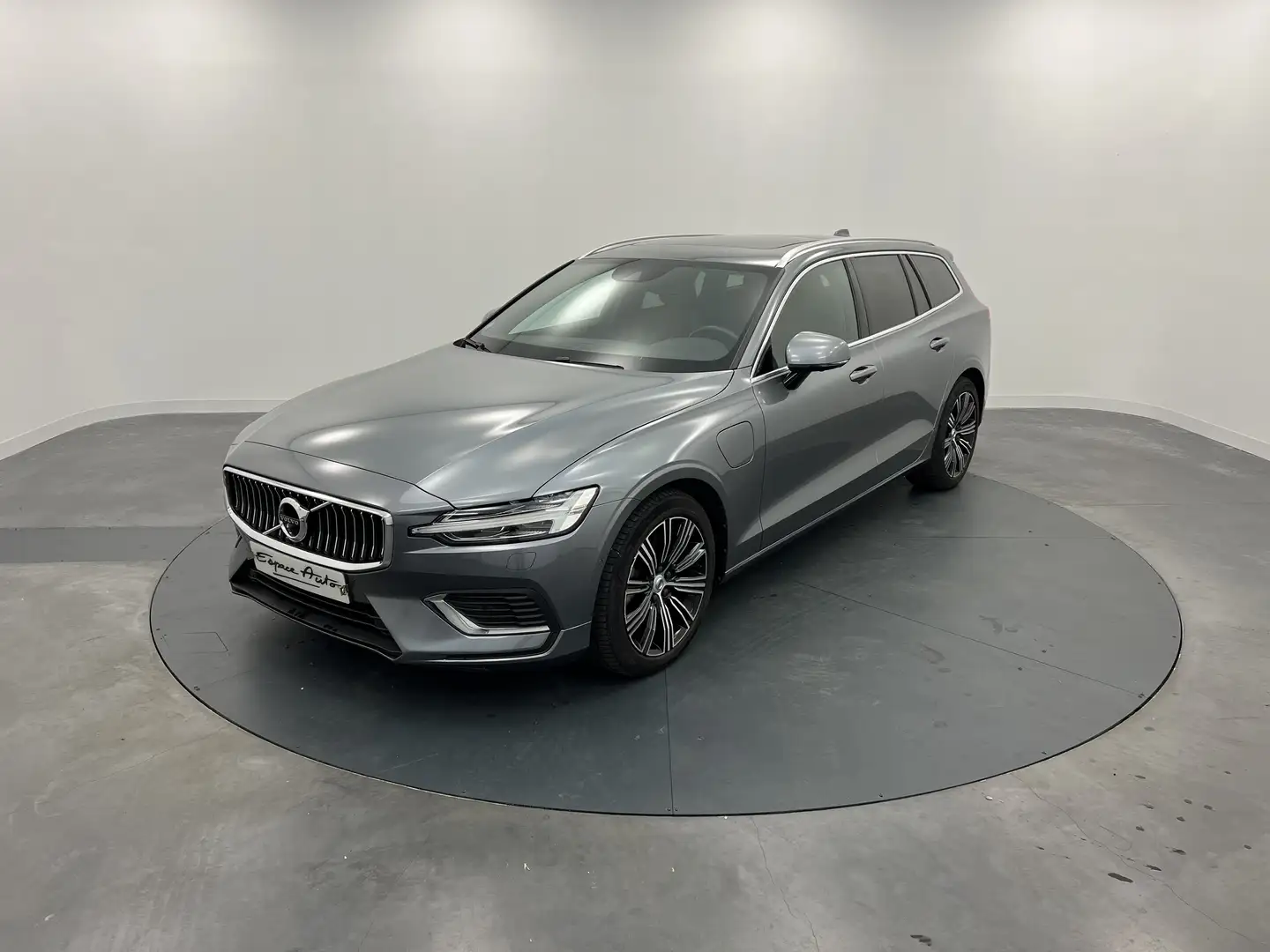 Volvo V60 T6 AWD Recharge 253 ch + 87 ch Geartronic 8 Busine Gris - 1