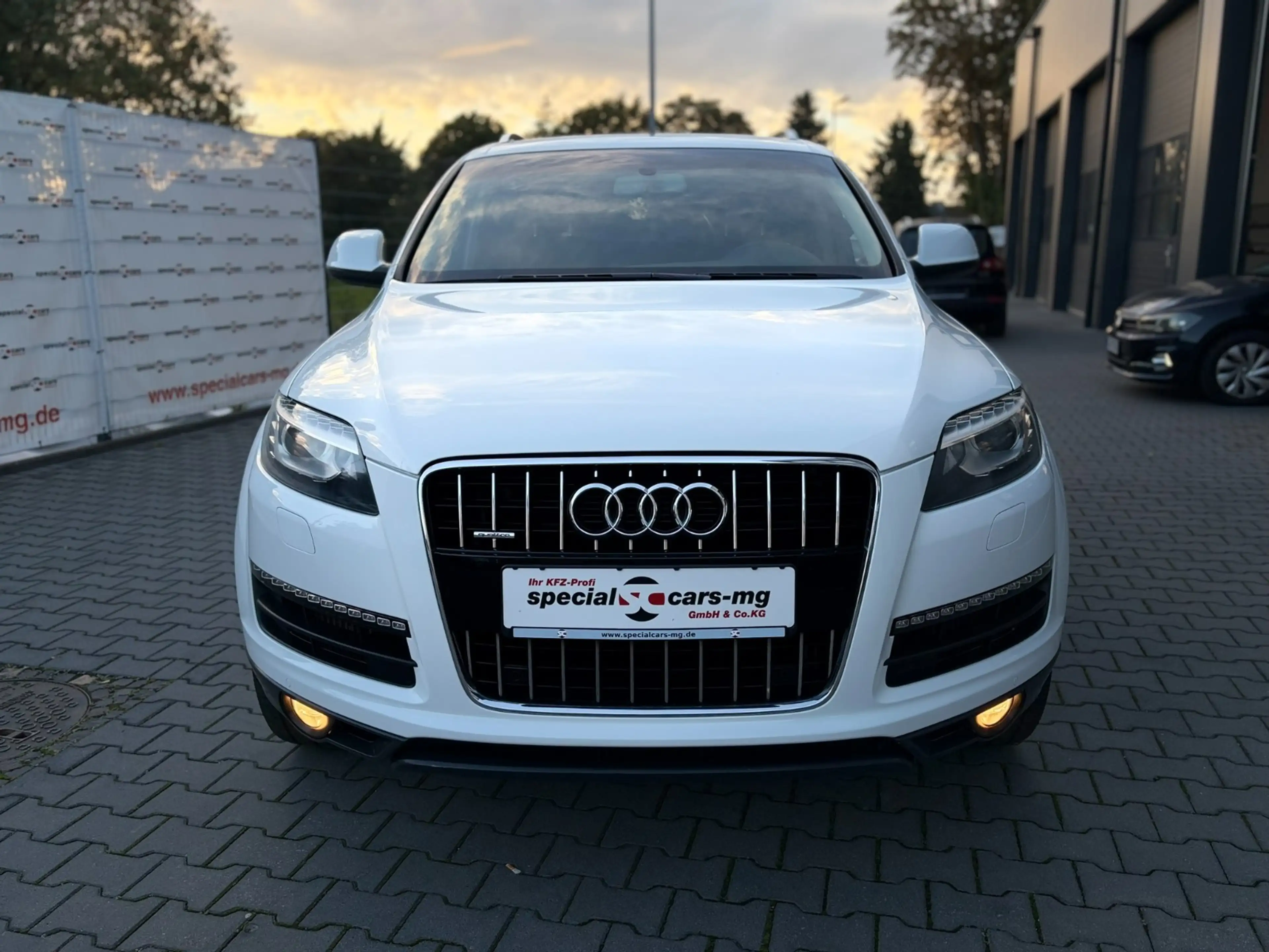 Audi Q7 3.0 TDI quattro/7 Sitze/Automatik/Tiptronic — photo 9