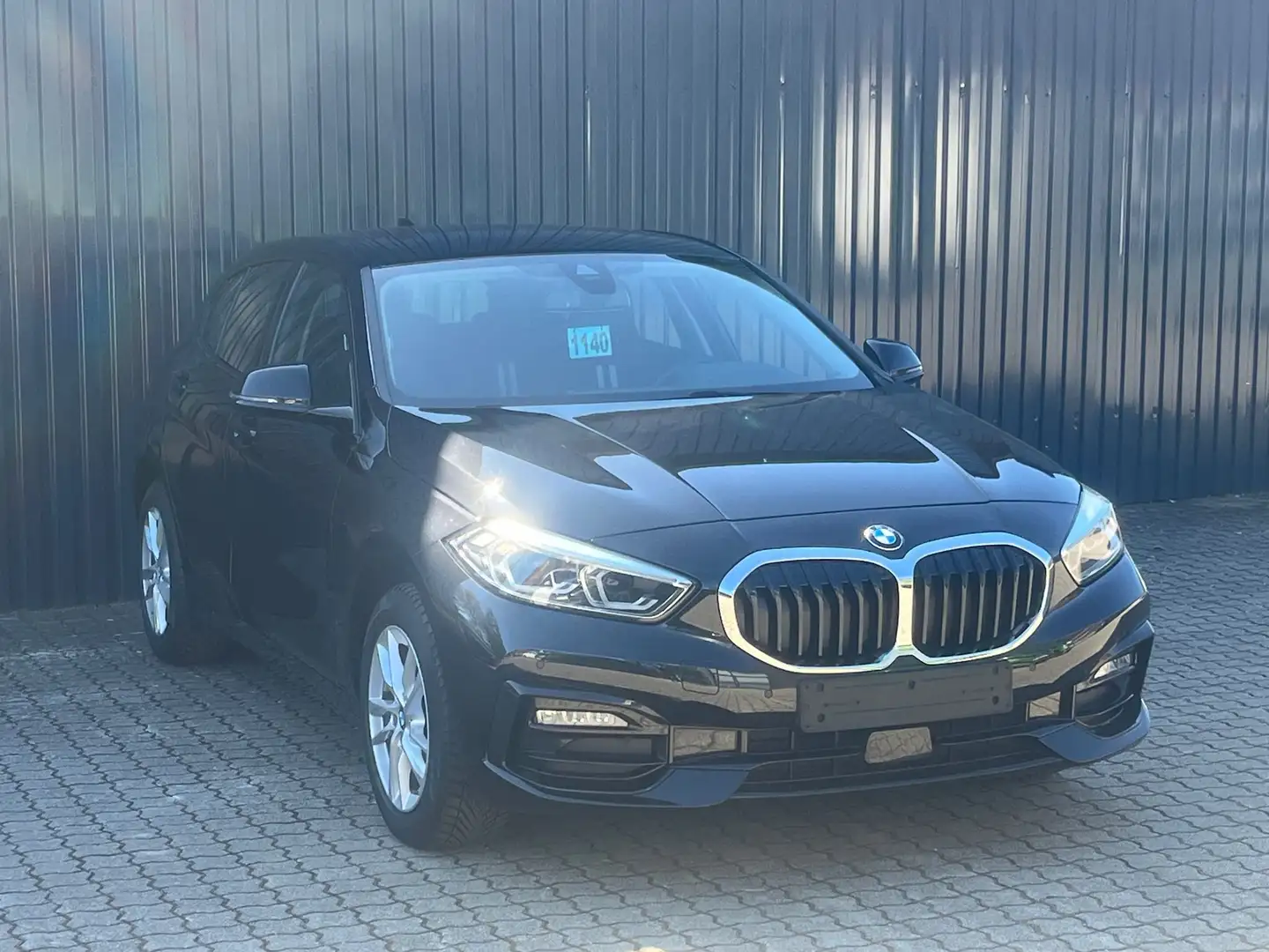 BMW 118 i Aut. Sport Line /Lenkradheiz/HiFi/Fernlichtassis Noir - 2