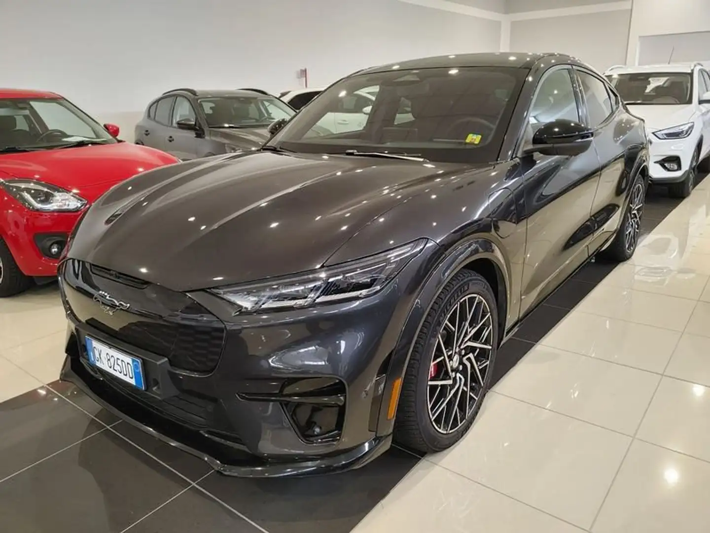 Ford Mustang Mach-E AWD Elettrico Extended 487CV GT Nero - 1