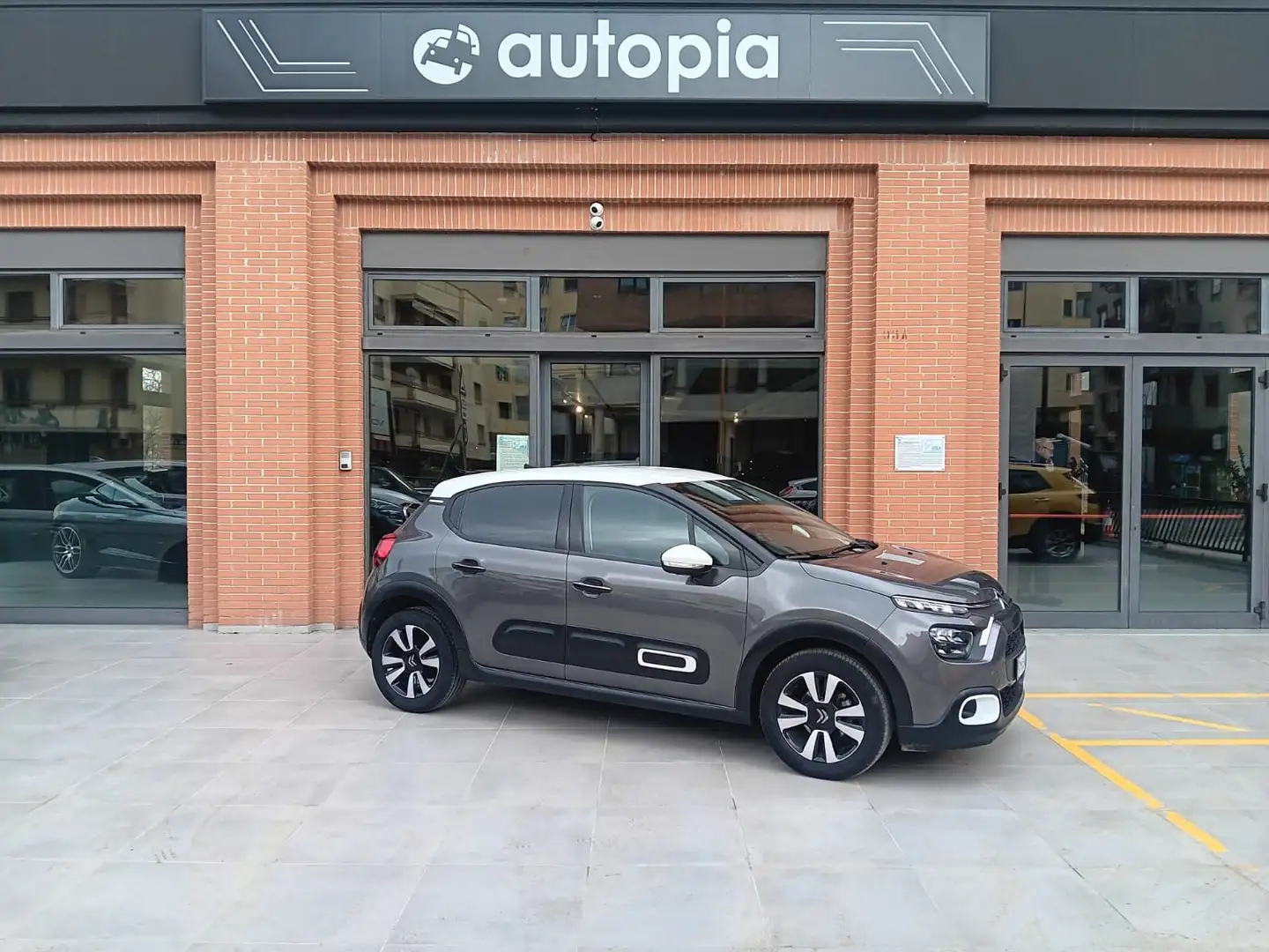 Citroen C3 C3 1.2 puretech Shine Pack s Grigio - 1