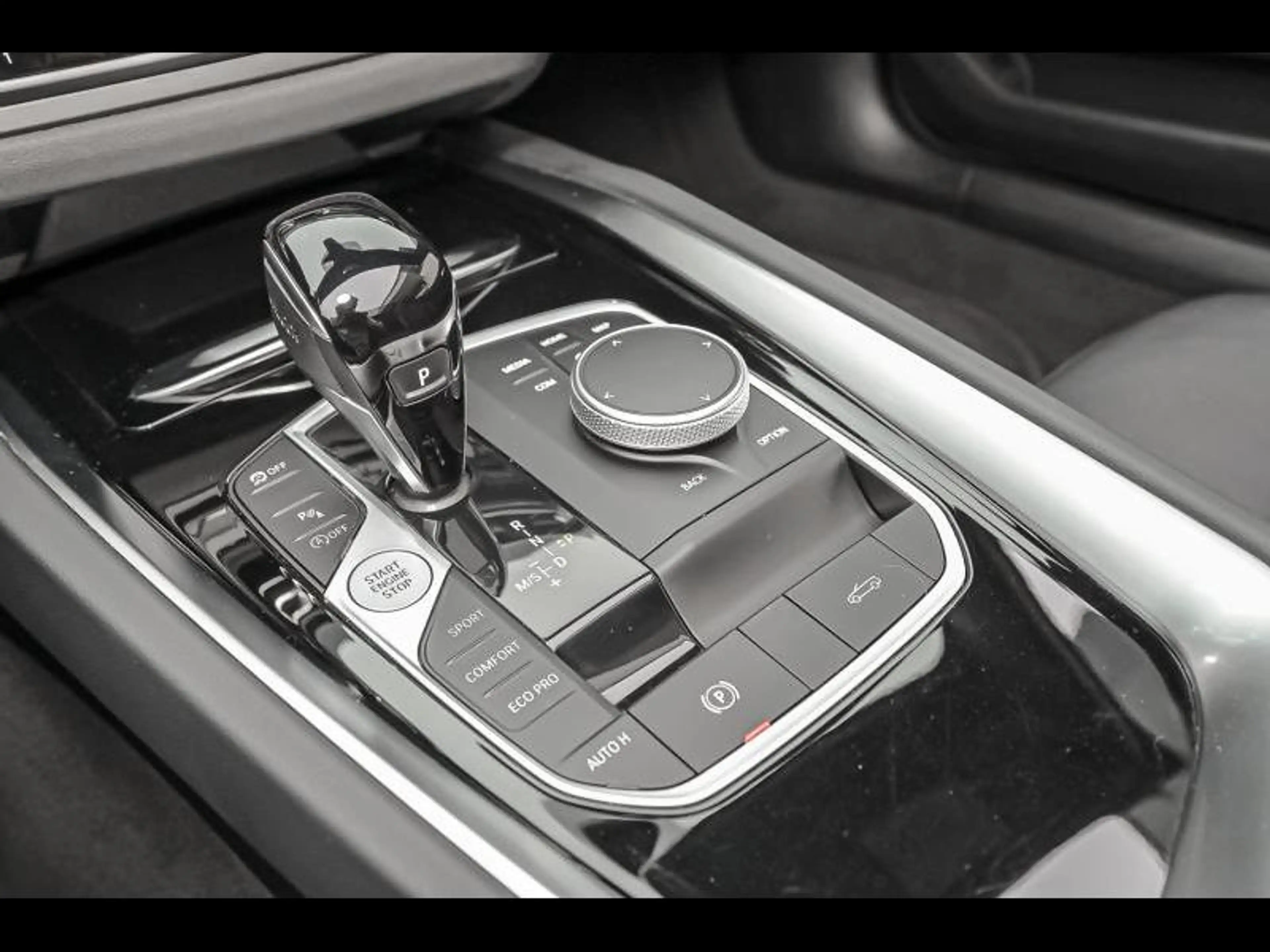BMW Z4 sDrive30i — photo 14