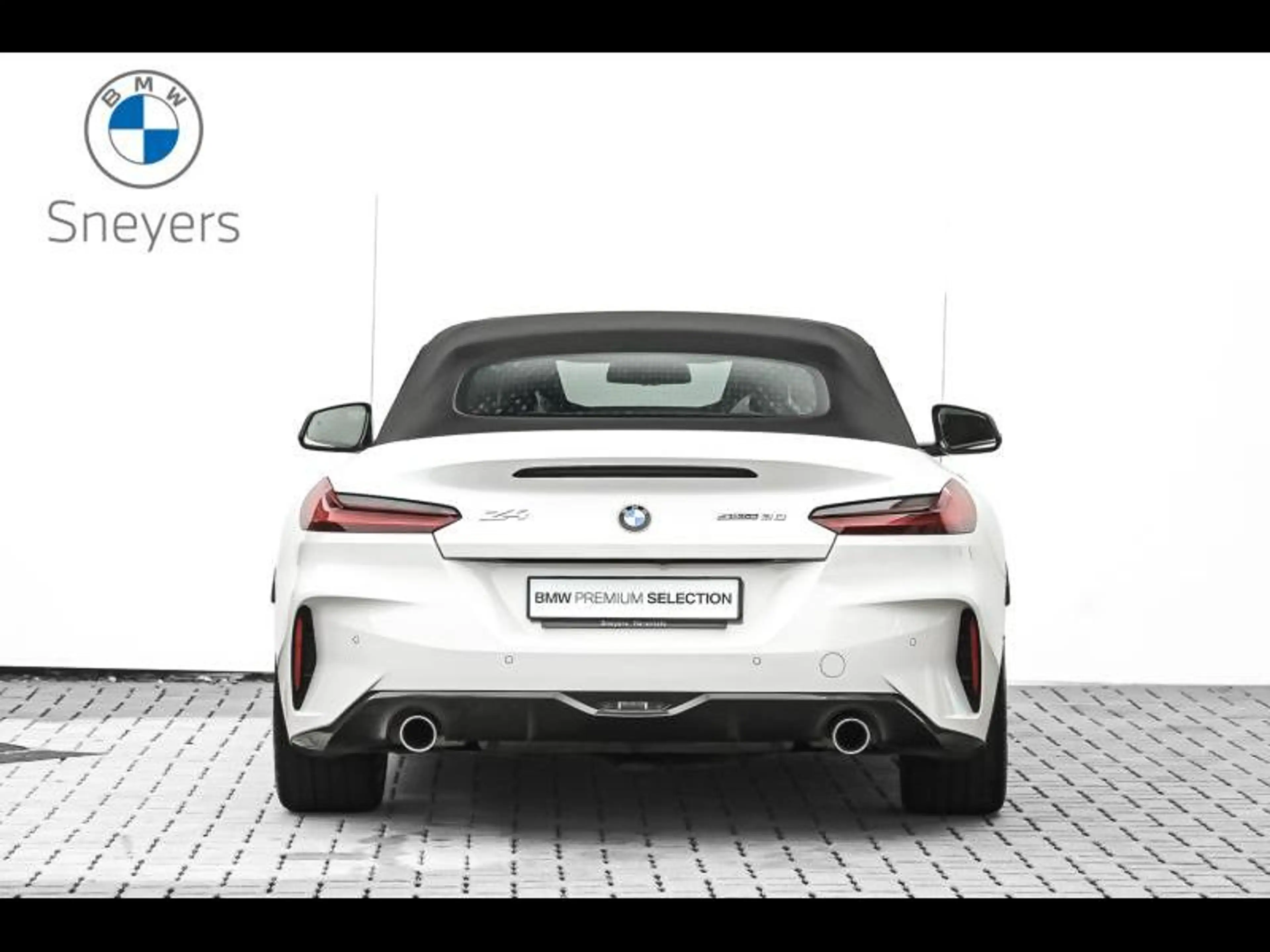 BMW Z4 sDrive30i — photo 6