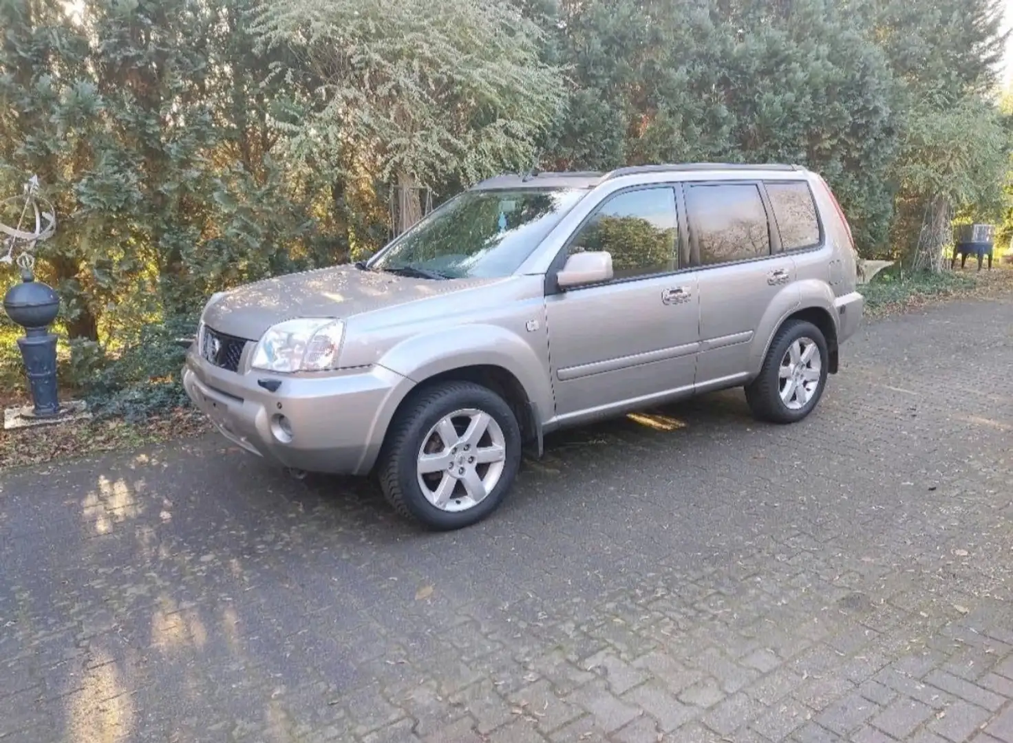 Nissan X-Trail 2.5 4x4 Aut. Elegance LPG Autogas Allrad - 1