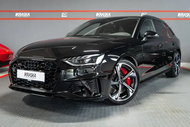 Audi S4 view 2