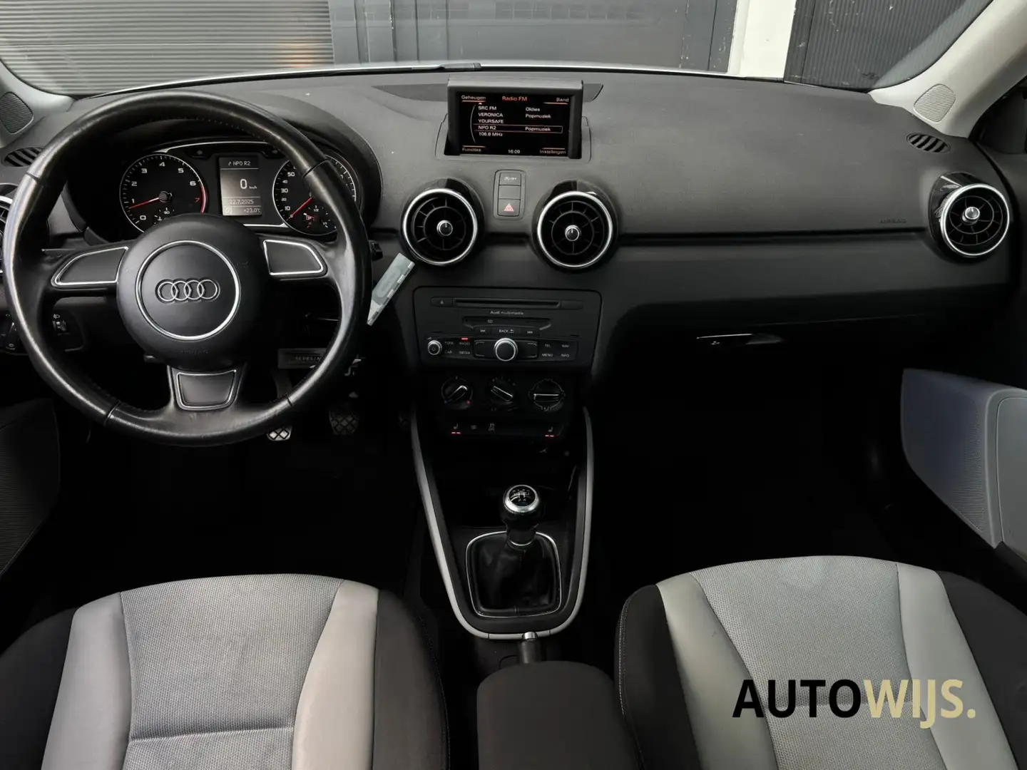 Audi A1 1.2 TFSI Attraction Pro Line|Pano|Stoelverw|Goed o Grijs - 2