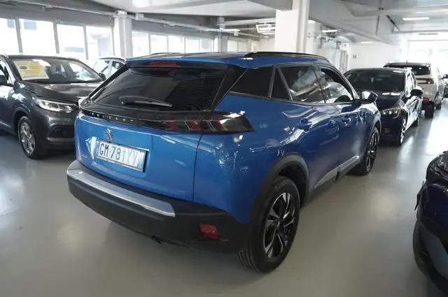 Peugeot 2008 view 9