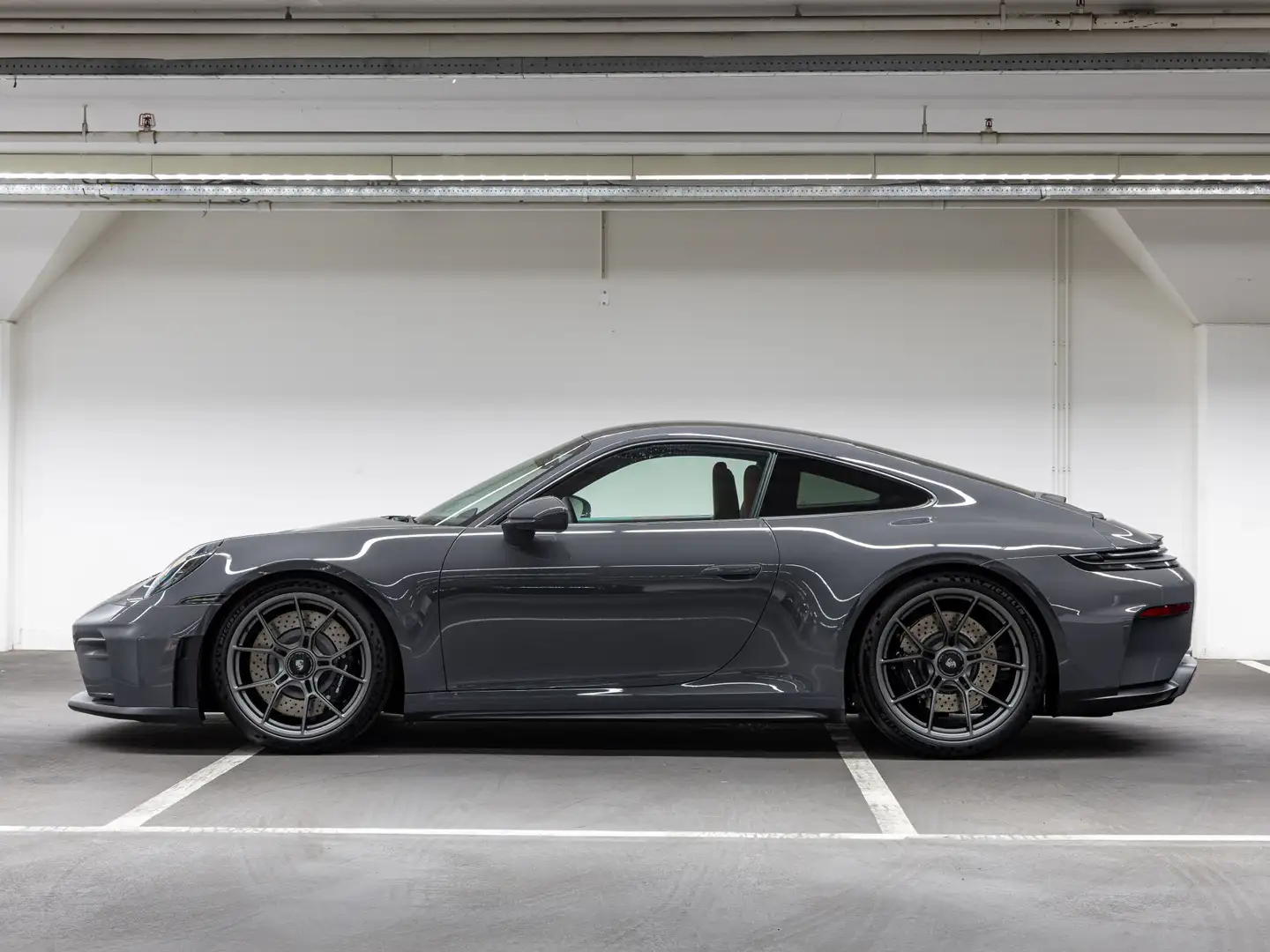 Porsche 992 GT3 Touring Gris - 2