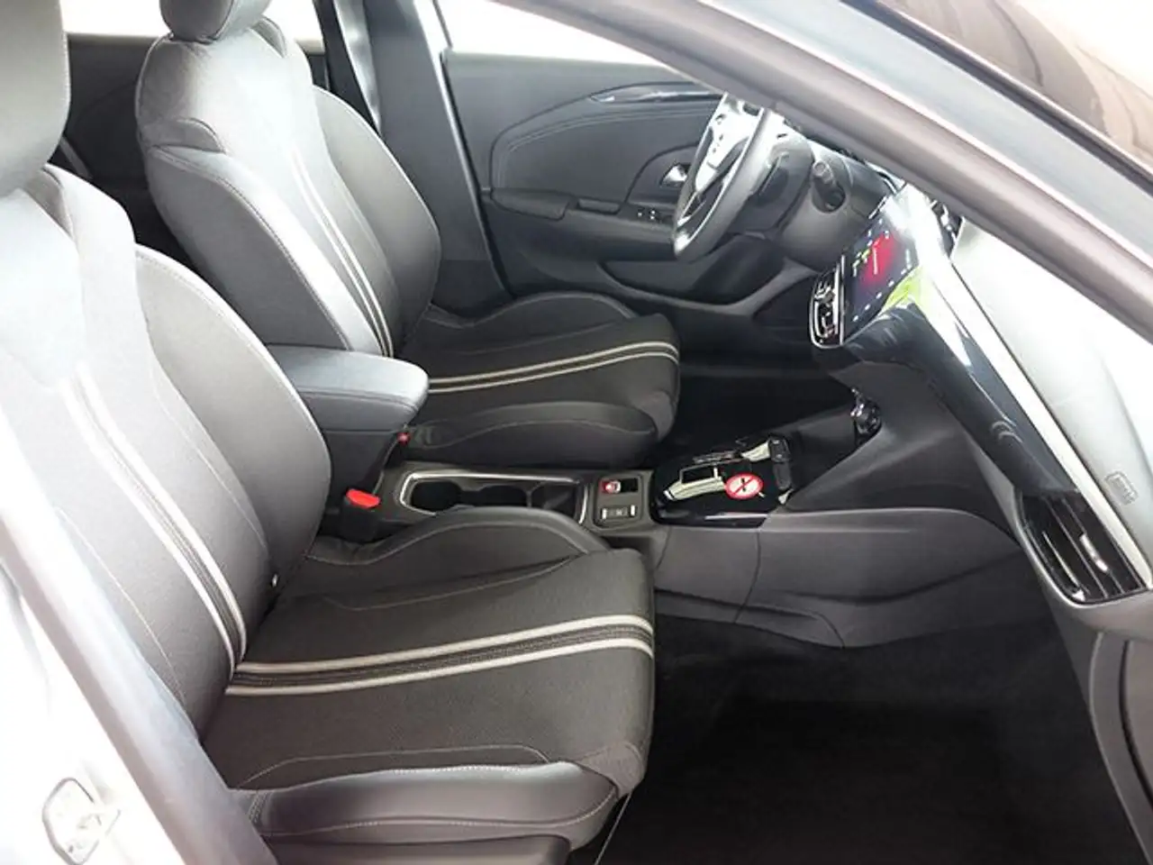 Opel Corsa F GS | Navi | Kamera | PDC | Winterp 15