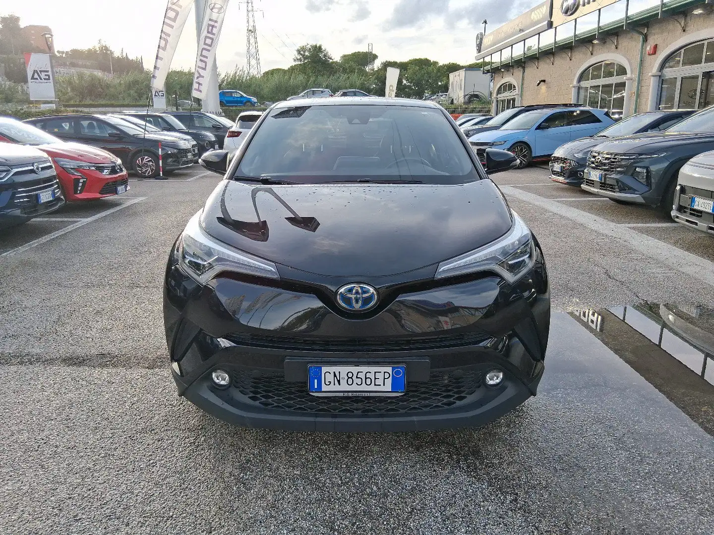 Toyota C-HR C-HR 1.8 Hybrid E-CVT Lounge Zwart - 2