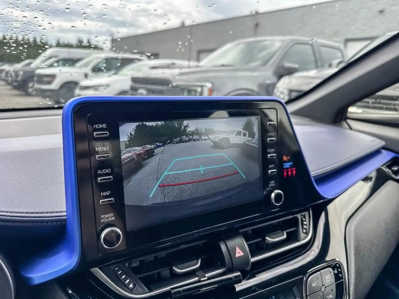 Toyota C-HR снимка Toyota C-HR