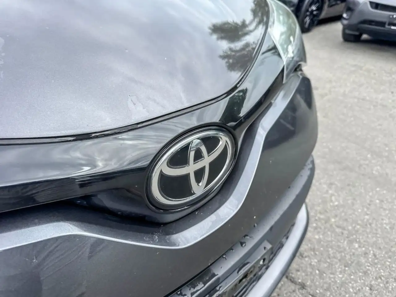 Toyota C-HR снимка Toyota C-HR