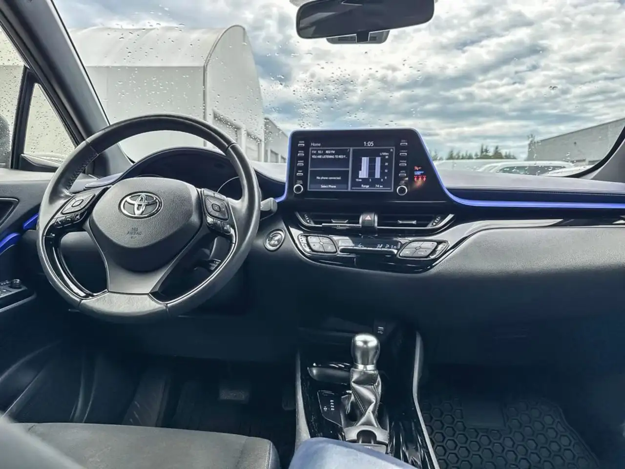 Toyota C-HR снимка Toyota C-HR