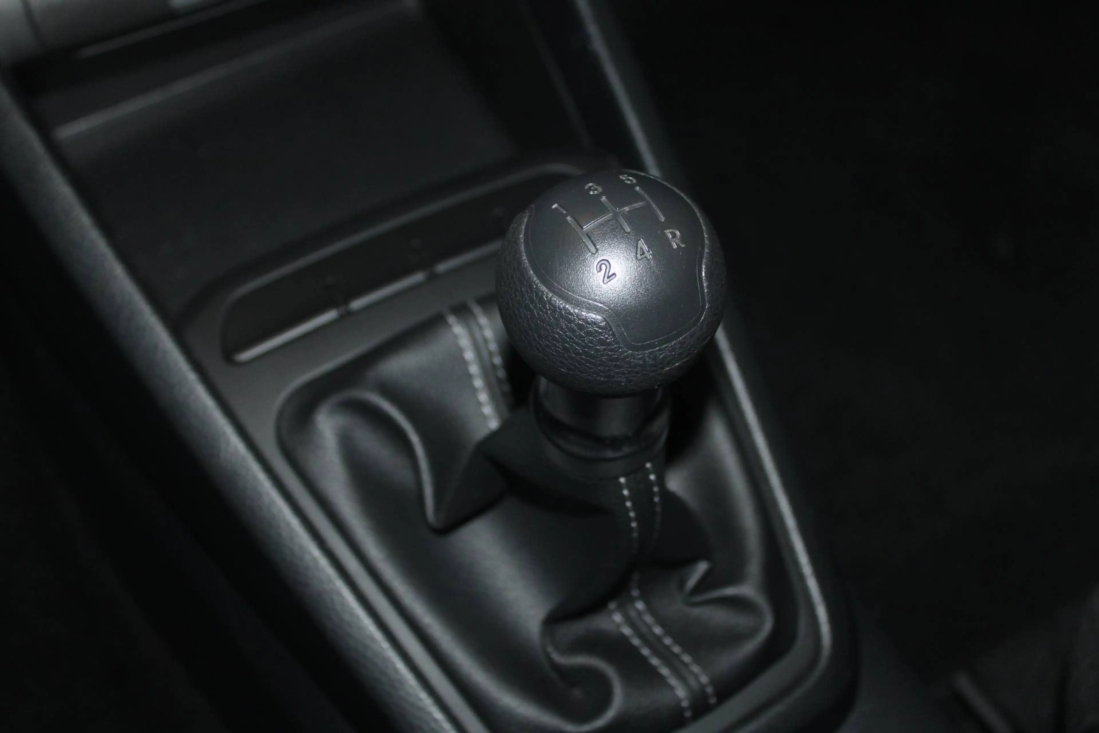 Kia Stonic Stonic KLIMA NAVI Kamera PDC DAB usw. 1.Hand — photo 14
