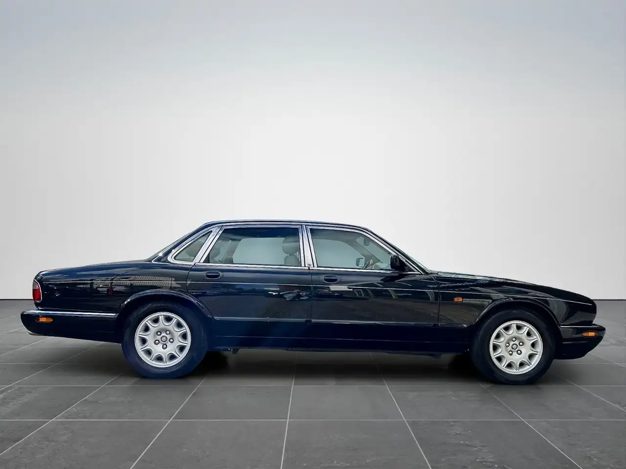 Jaguar XJ Sovereign 4.0*LEDER/BEIGE*NICHT VERBASTELT*, foto 6
