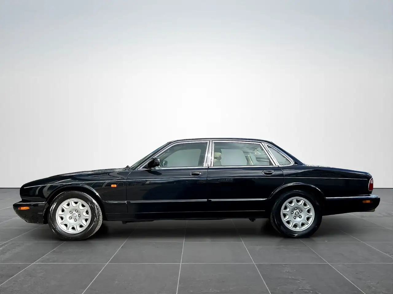 Jaguar XJ Sovereign 4.0*LEDER/BEIGE*NICHT VERBASTELT*, foto 5