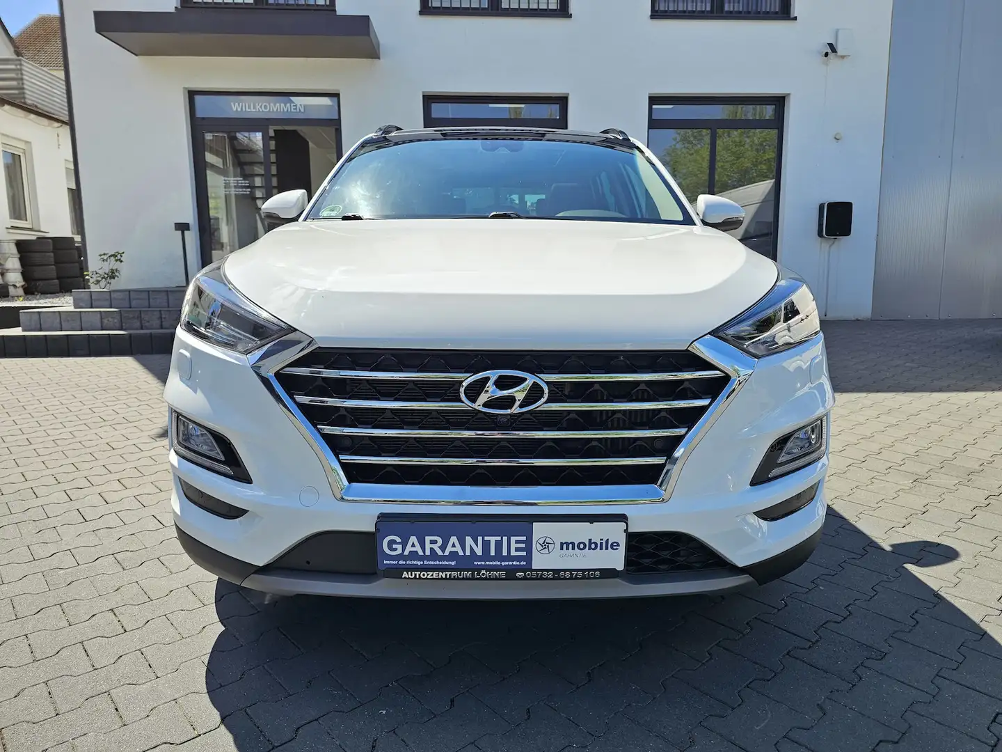 Hyundai TUCSON 2.0 CRDI Premium 4WD LEDER RFK PANO. Wit - 2