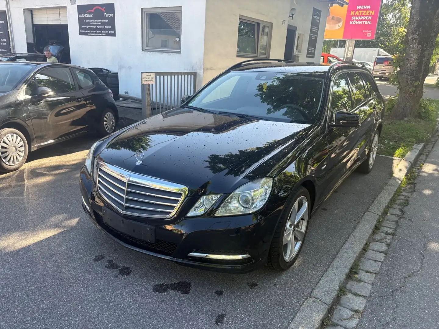 Mercedes-Benz E 220 E -T-Modell  BlueEfficiency EURO 5 Negro - 1