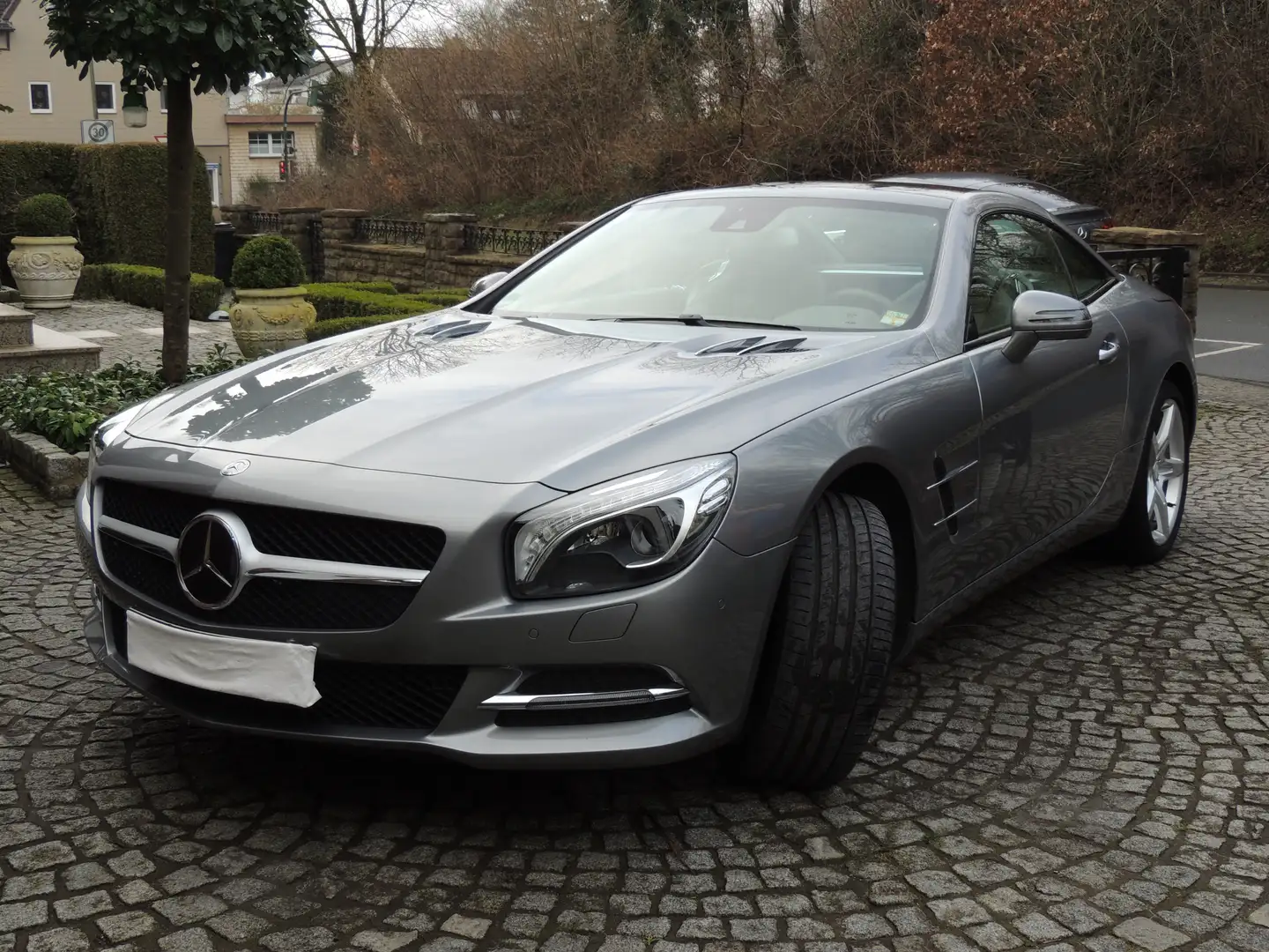Mercedes-Benz SL 350 SL 350 7G-TRONIC siva - 1