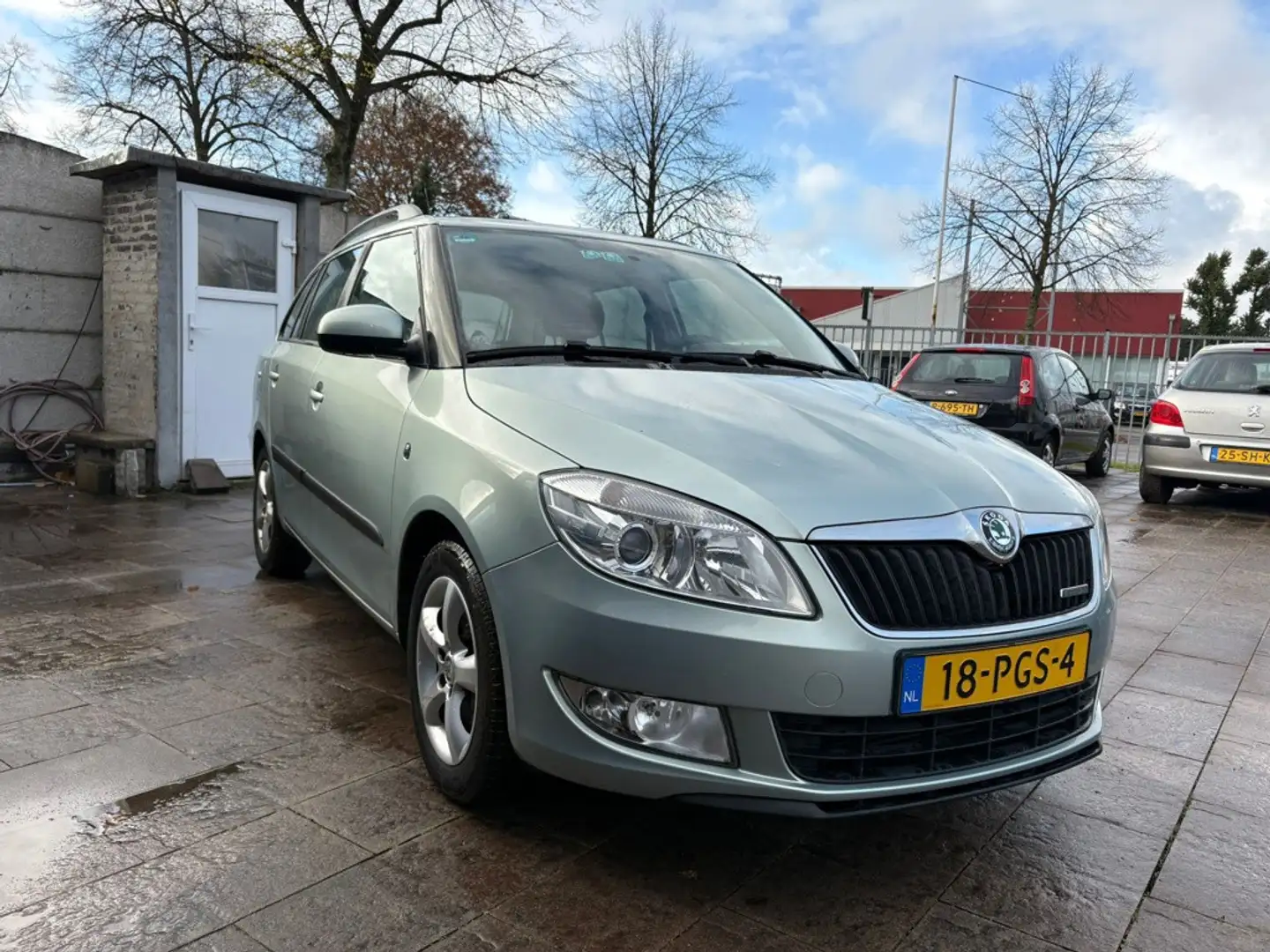 Skoda Fabia Combi 1.2 TDI Greenline nieuwe APK Groen - 1