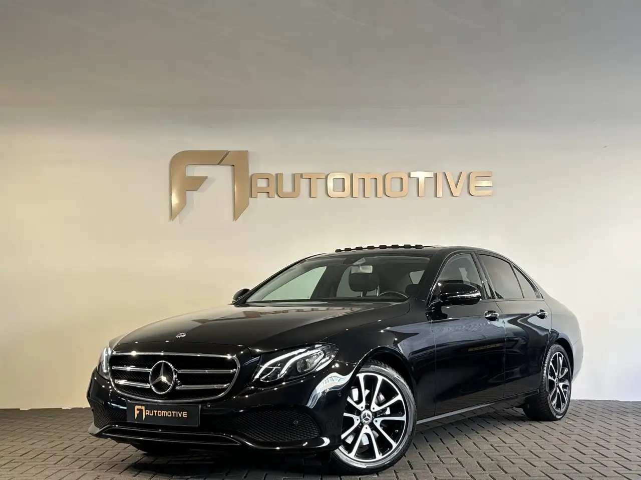 Mercedes-Benz E 200