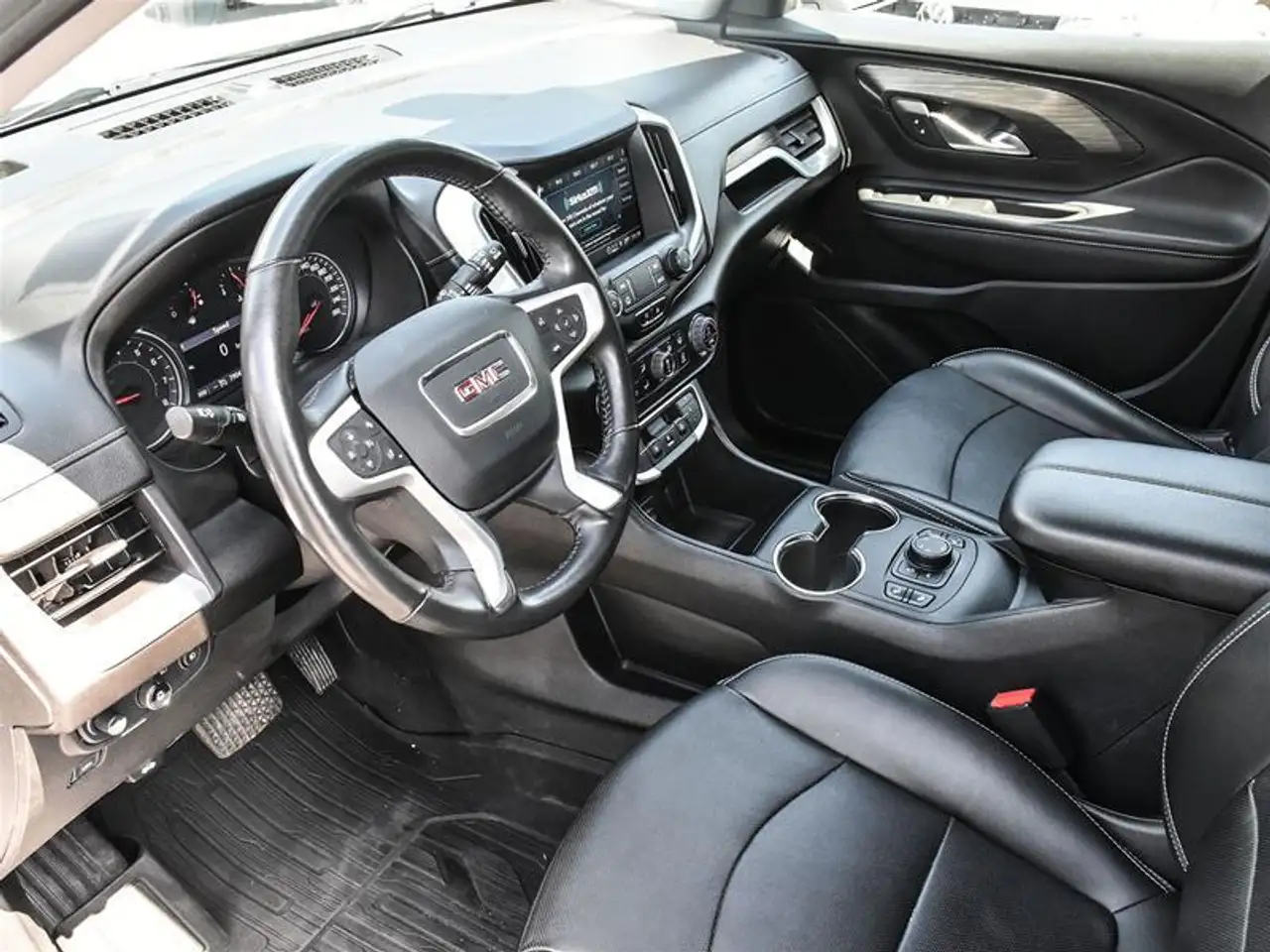 GMC Terrain photo GMC Terrain