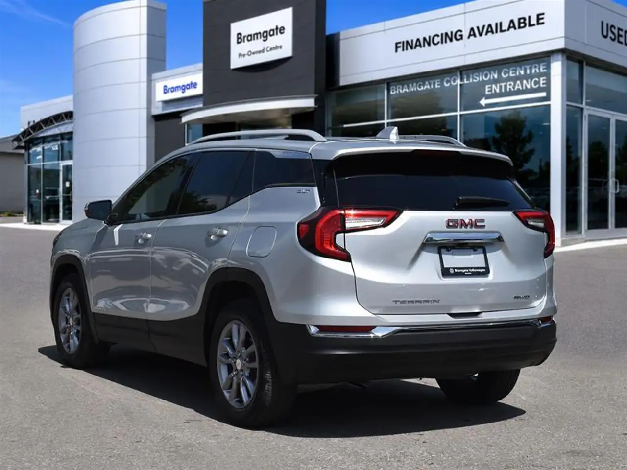 GMC Terrain photo GMC Terrain