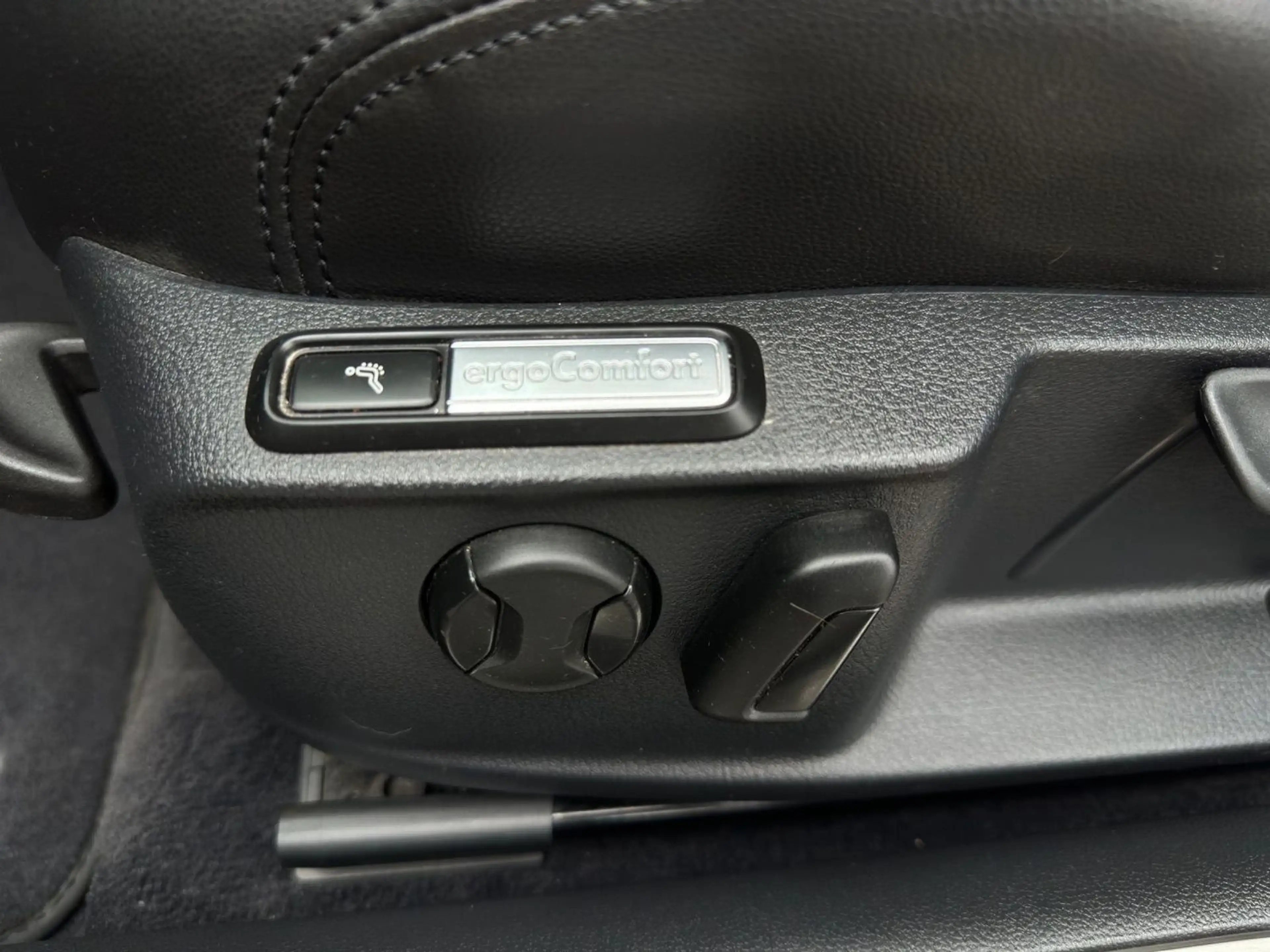 Volkswagen Passat Alltrack 4Motion  Leder  LED  ACC  Kamera — photo 12
