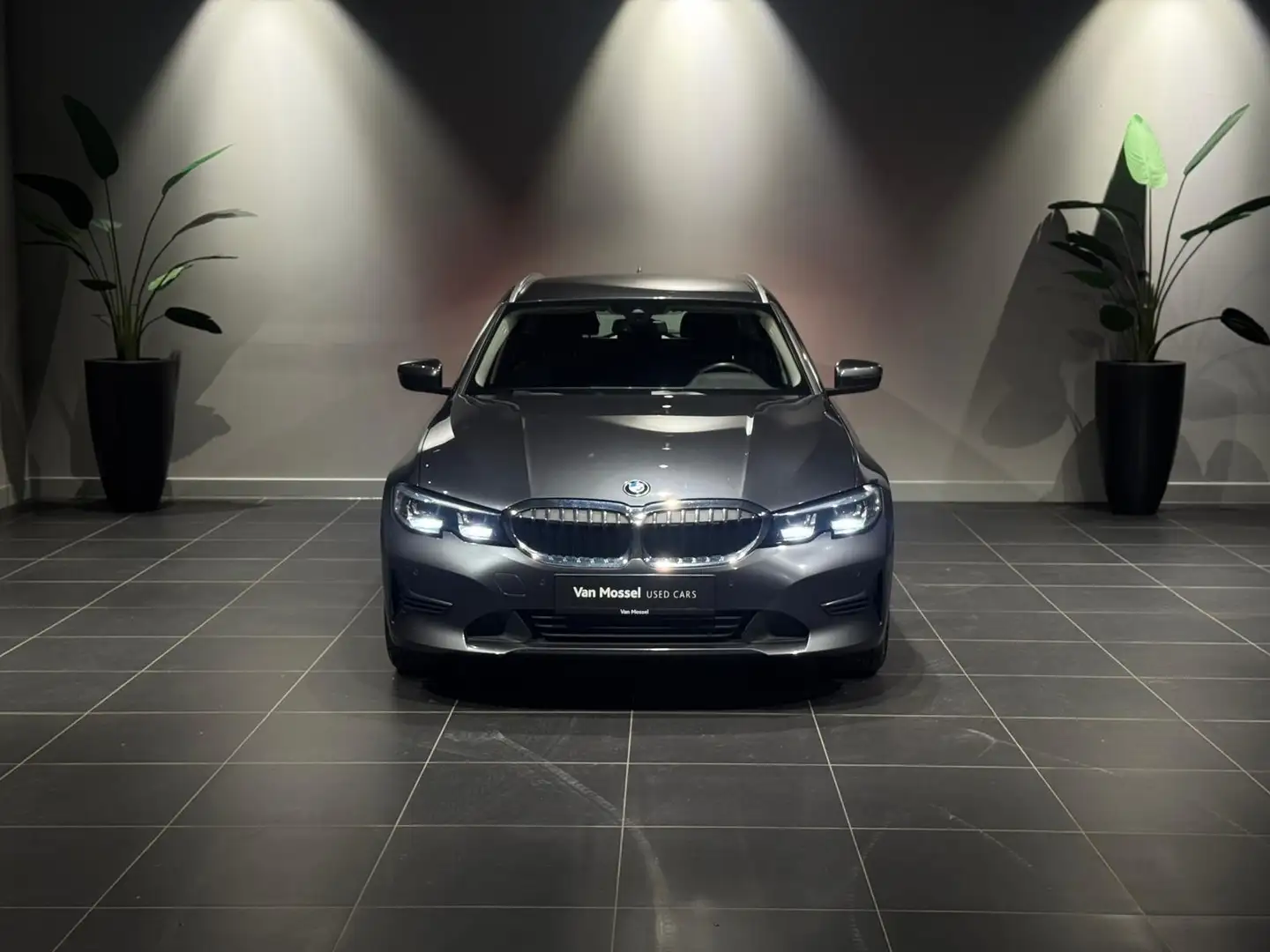 BMW 318 3-serie Touring 318dA TREKHAAK | NAVI | CAMERA Gris - 2