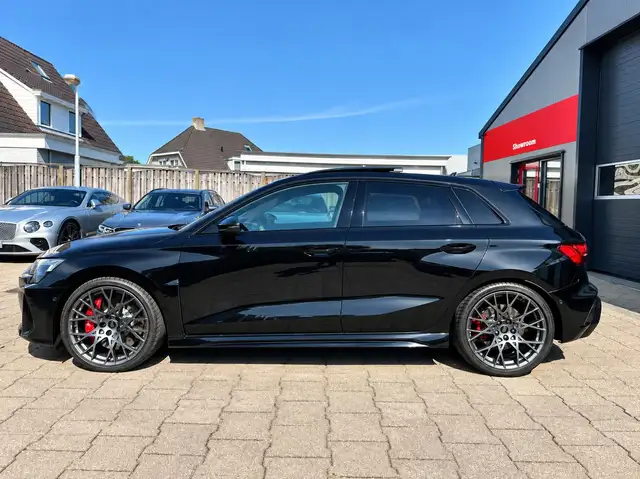 Audi RS3 view 4