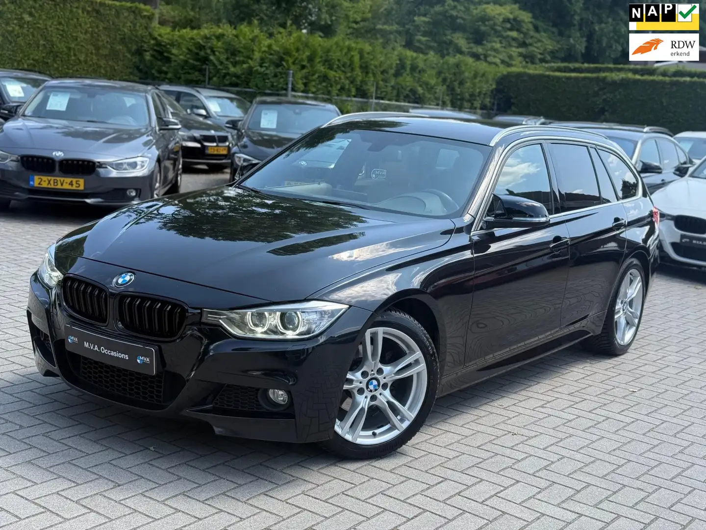 BMW 320 3-serie Touring 320i High Executive M Sport|Nieuwe Noir - 1