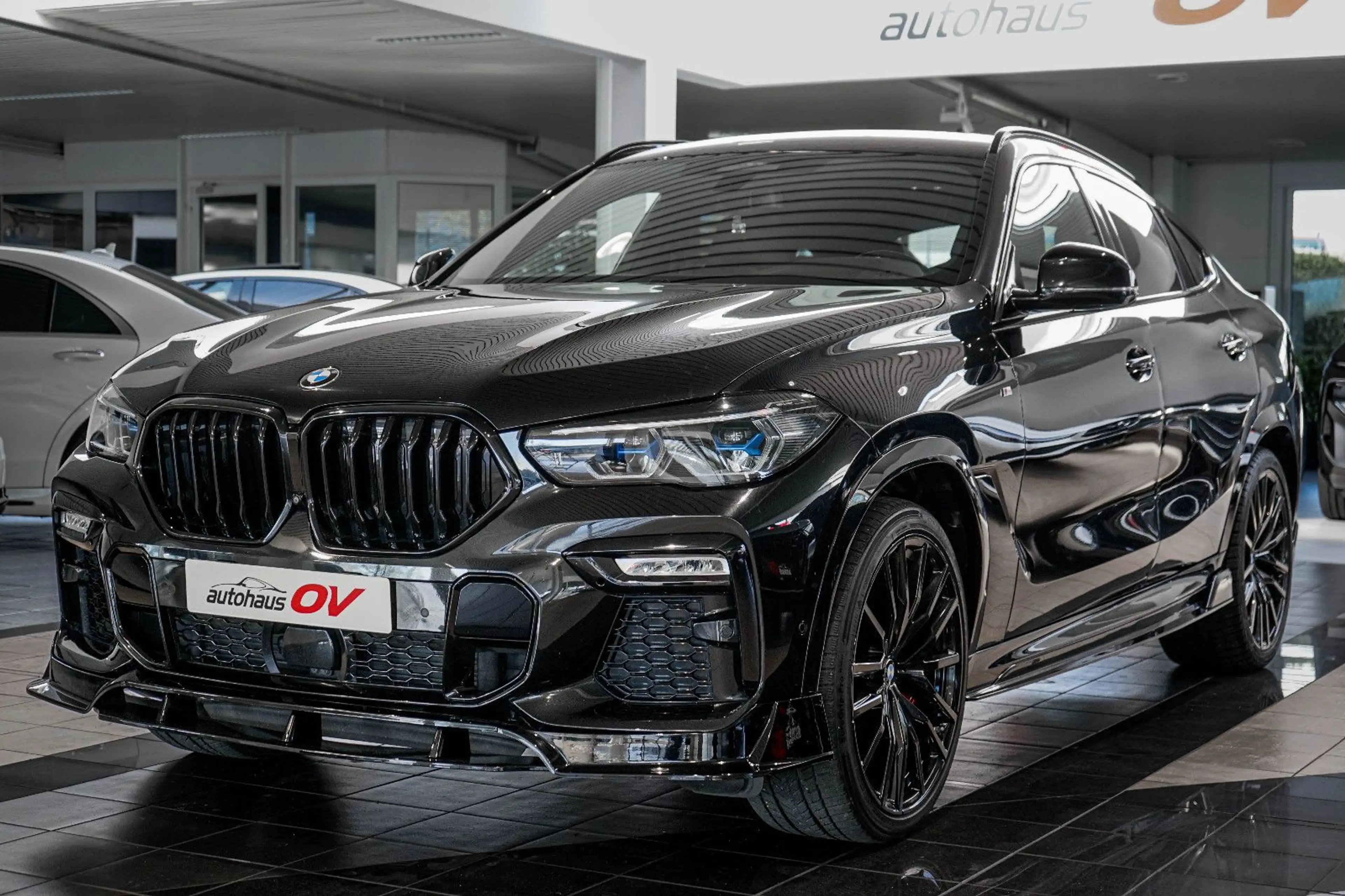BMW X6 M i*M Sport*M Sitze*ACC*HUD*Softclo*Pano SKY — photo 10