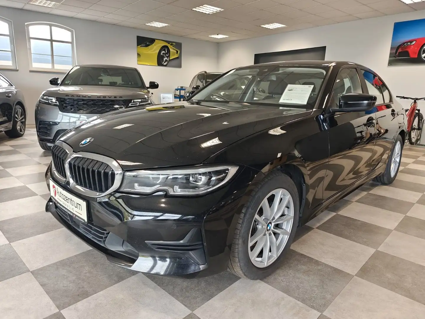 BMW 320 Baureihe 3 Lim. 320 d Advantage *Mild-Hybrid Noir - 1