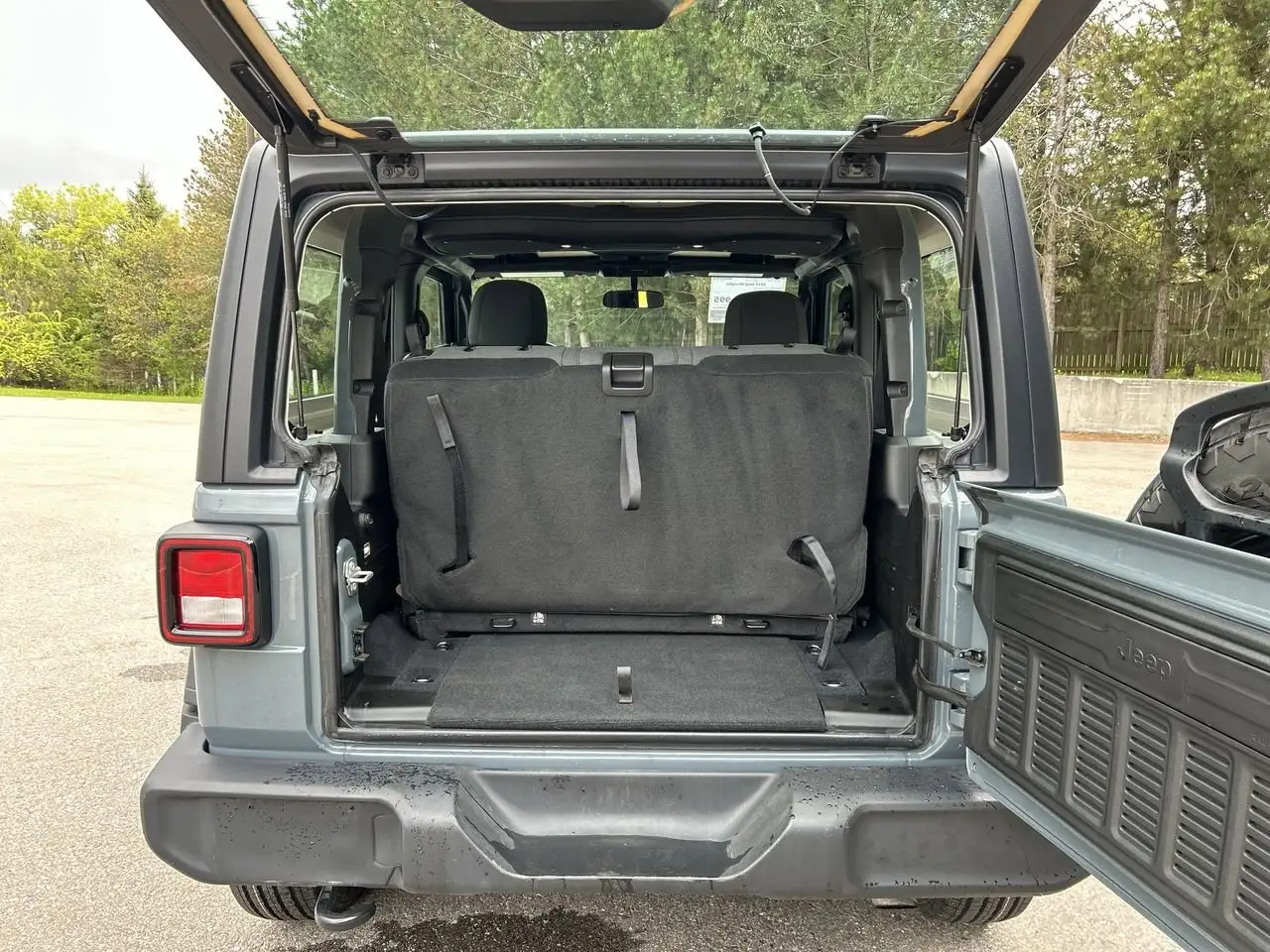 Jeep Wrangler снимка Jeep Wrangler
