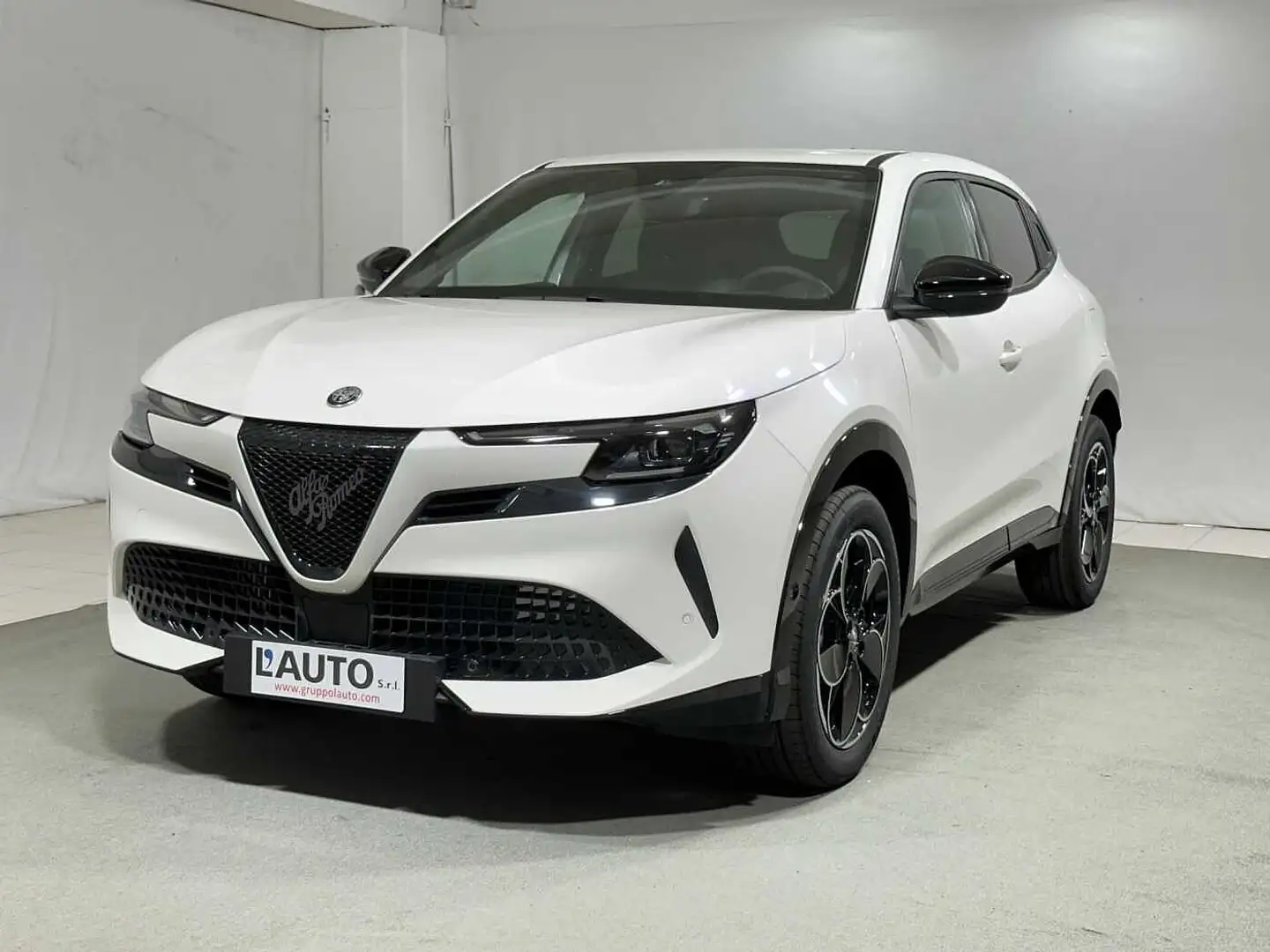 Alfa Romeo Junior 1.2 145CV Hybrid eDCT6 Q4 Bianco - 1