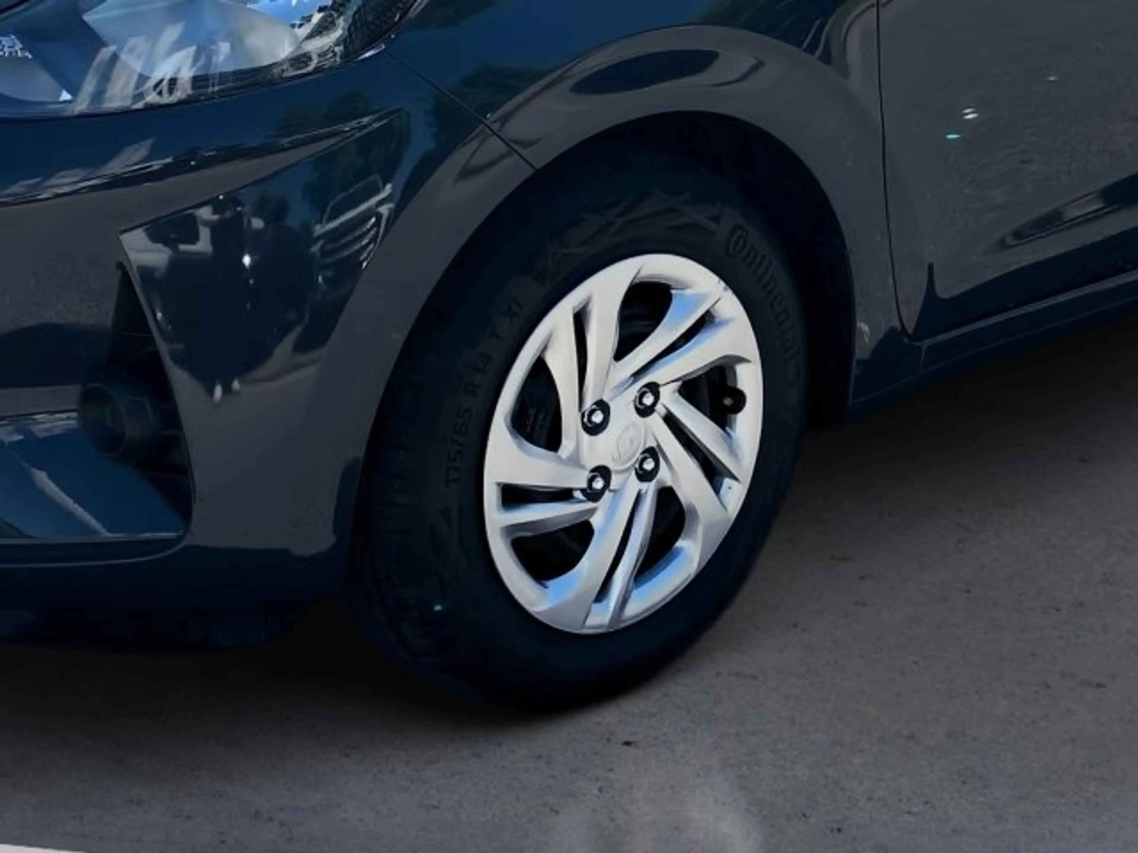 Hyundai i10 GO 1,0 MT — photo 8