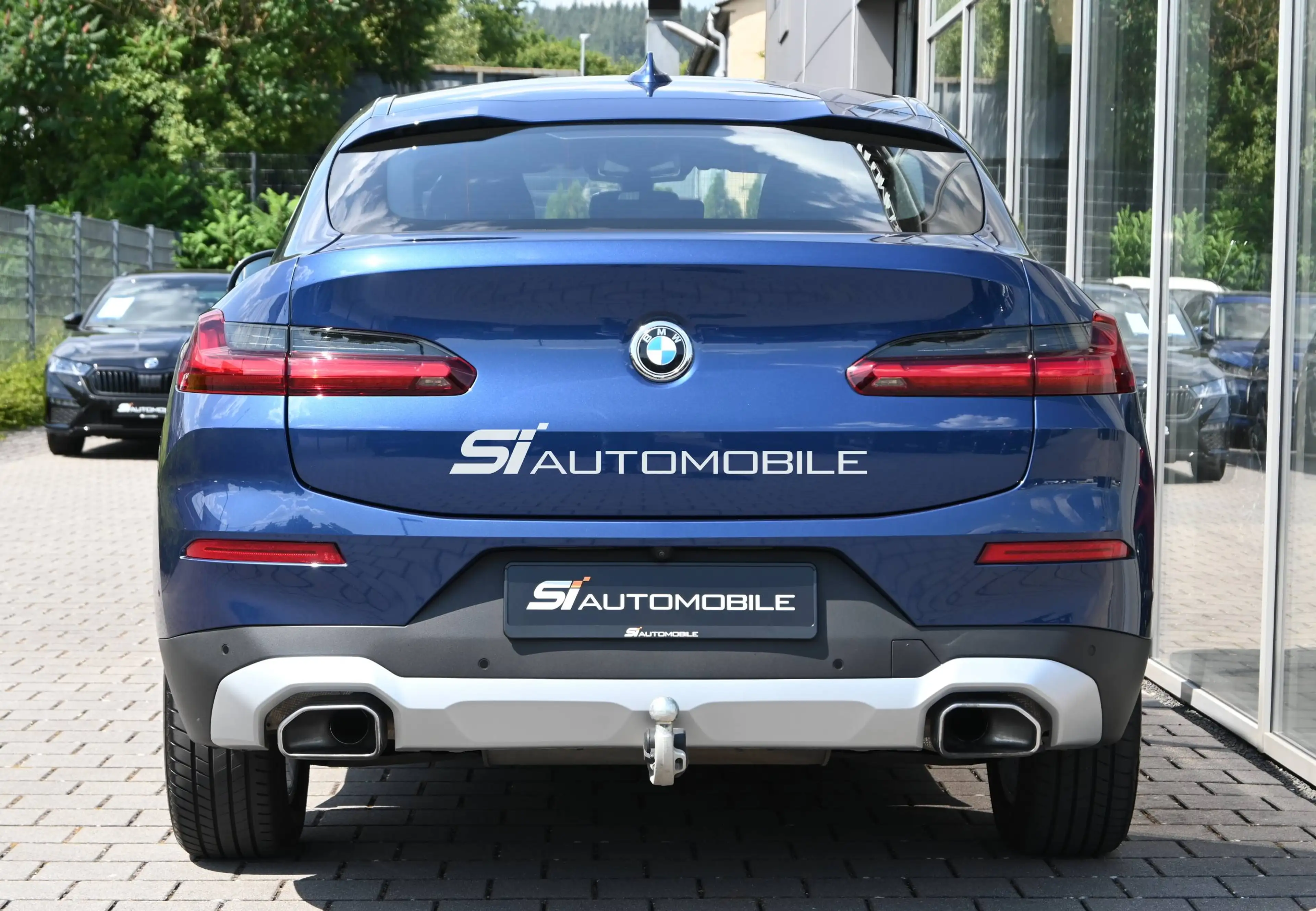 BMW X4 xDr.30d °ACC°AHK°INDIVIDUAL-MERINO°STANDHEIZUNG°8-FACH° — photo 4