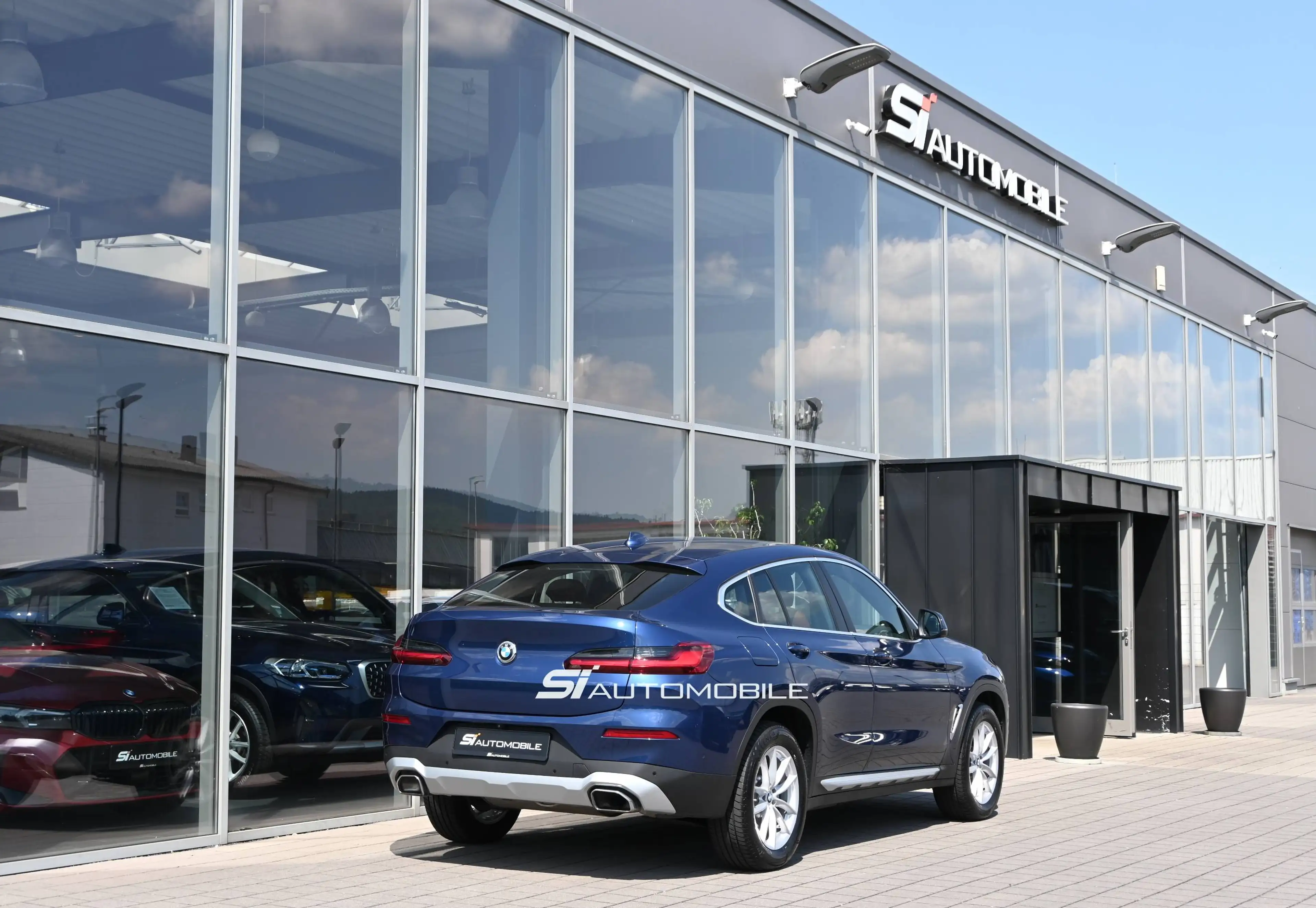 BMW X4 xDr.30d °ACC°AHK°INDIVIDUAL-MERINO°STANDHEIZUNG°8-FACH° — photo 5