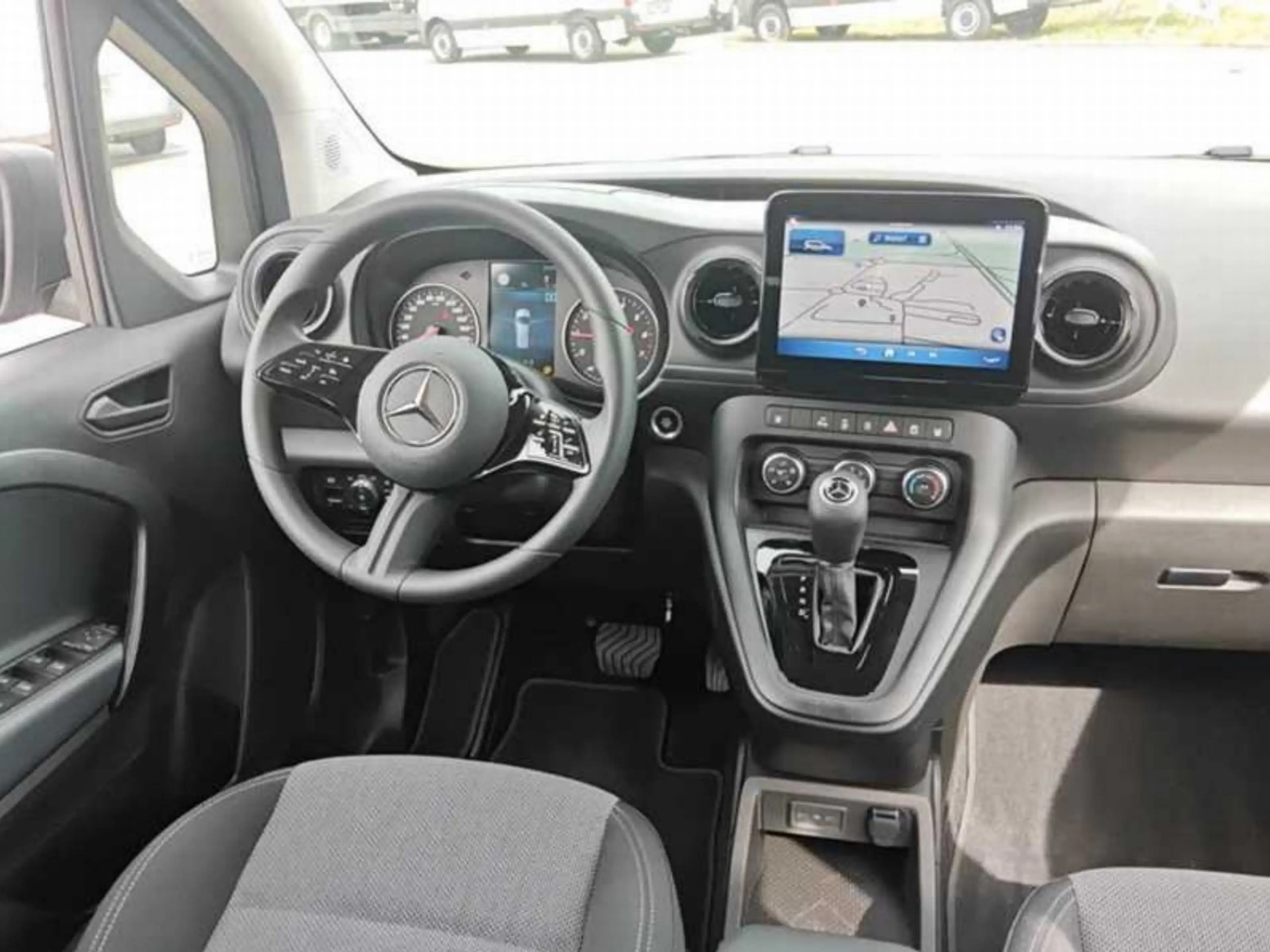 Mercedes-Benz Citan 113 Tourer Lang 7G Progresive+ PTS SHZ DAB — photo 11