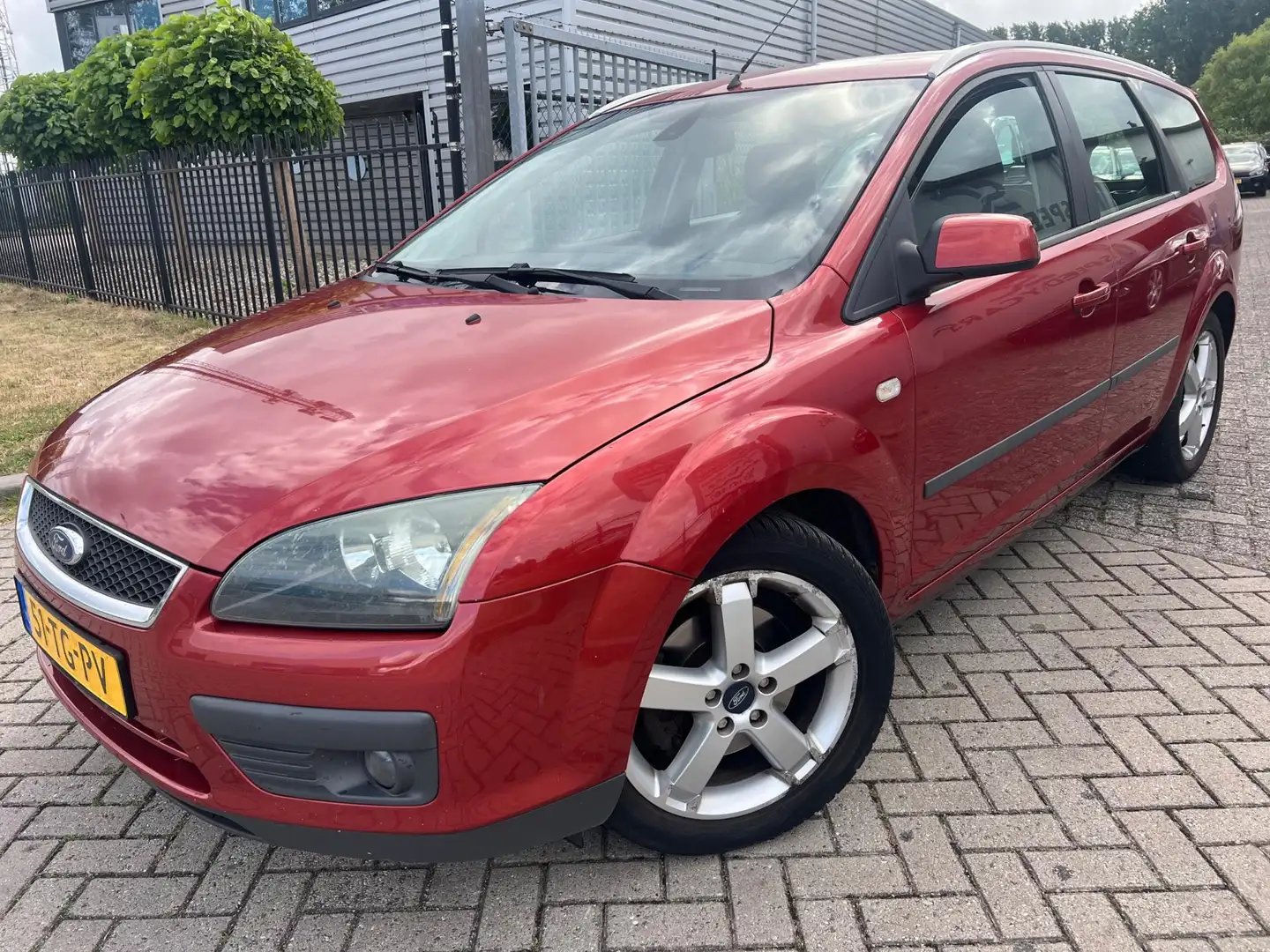 Ford Focus Wagon 2.0-16V Rally Edition Airco Cruise Trekhaak Oranje - 2