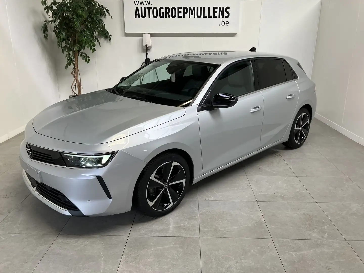 Opel Astra Turbo Start/Stop Elegance - 1