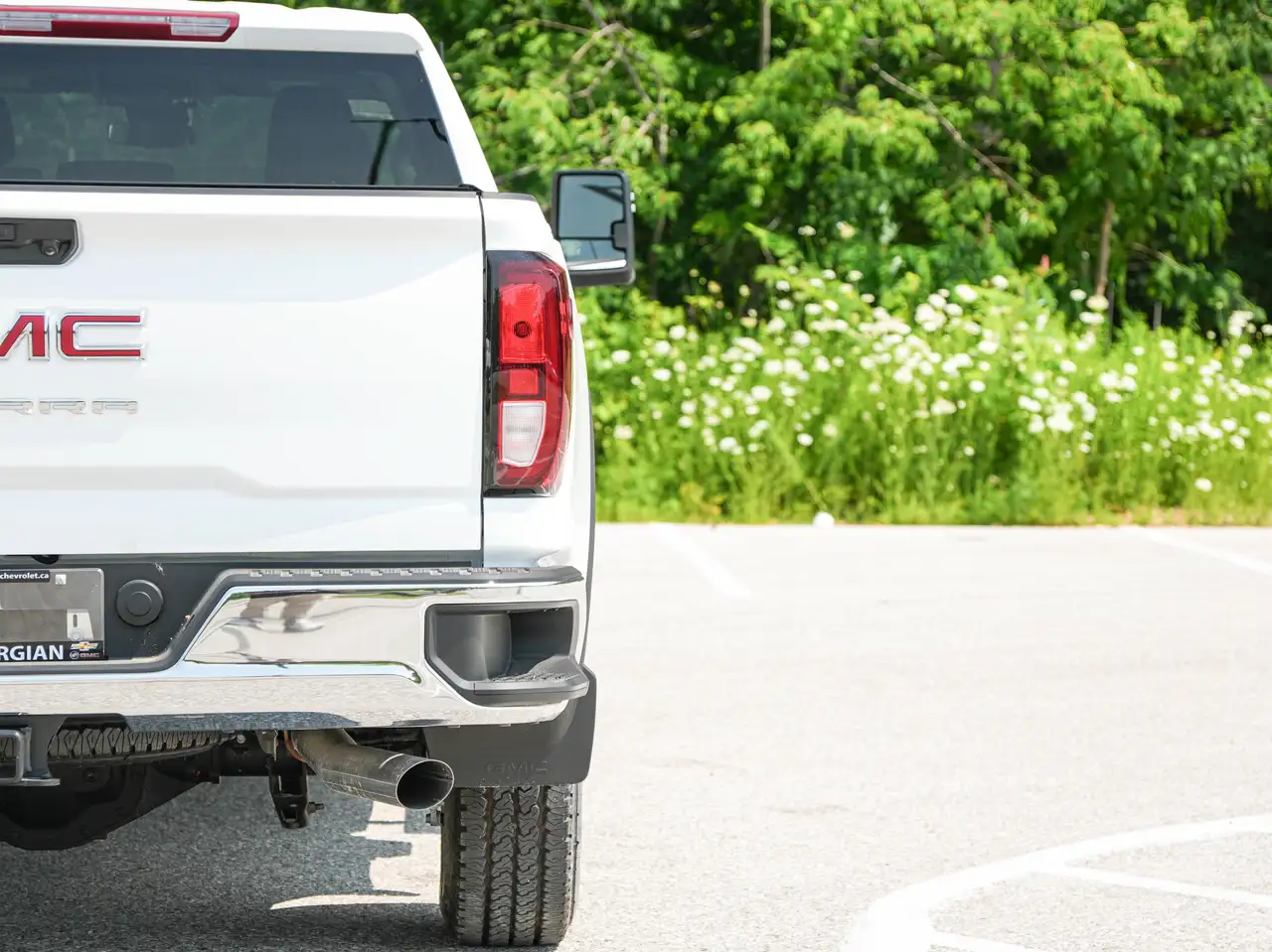 GMC Sierra 2500HD photo GMC Sierra 2500HD