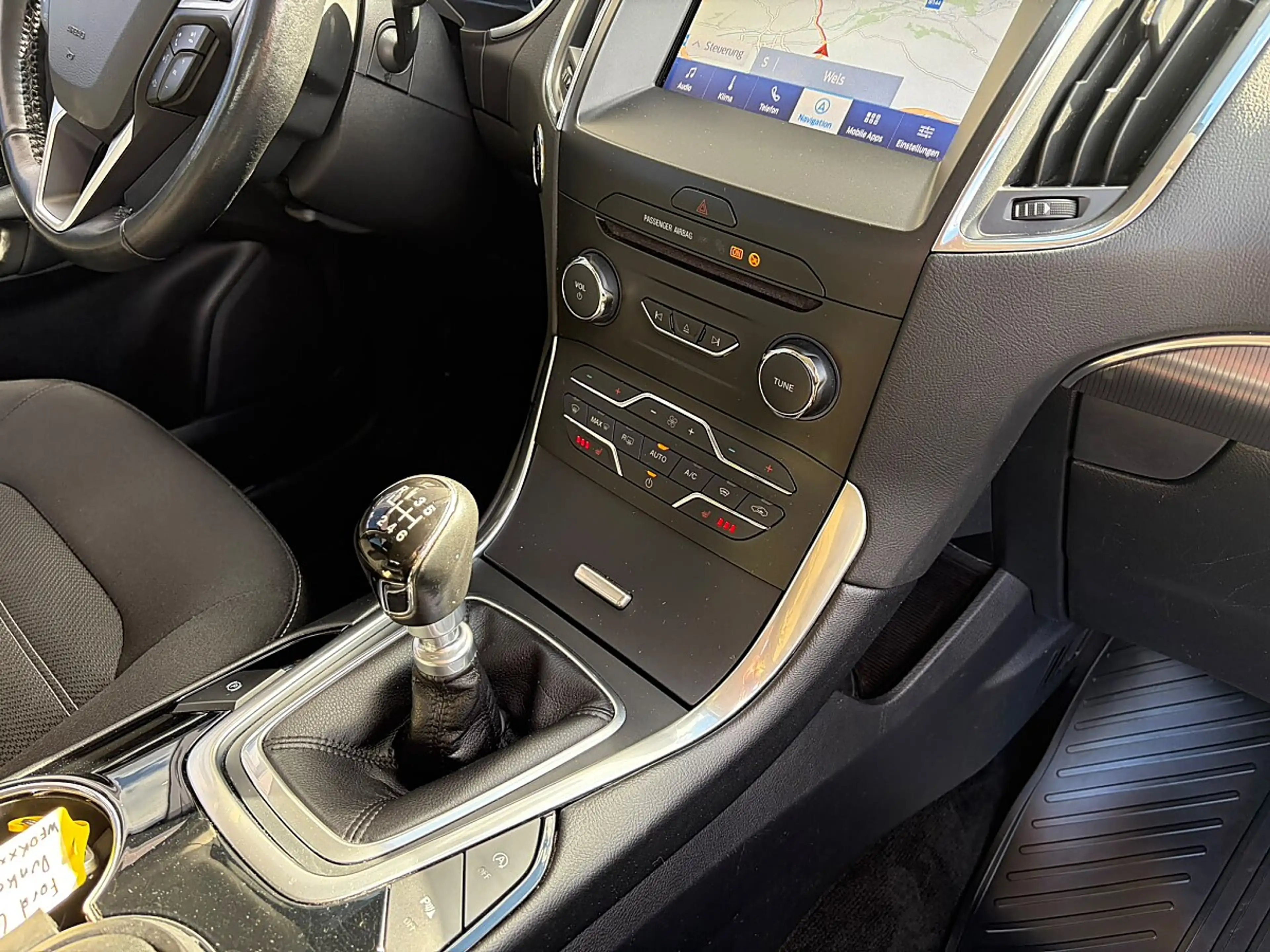 Ford Galaxy 2,0 EcoBlue SCR Titanium 7-Sitzer / NAVI / LED ... — photo 13